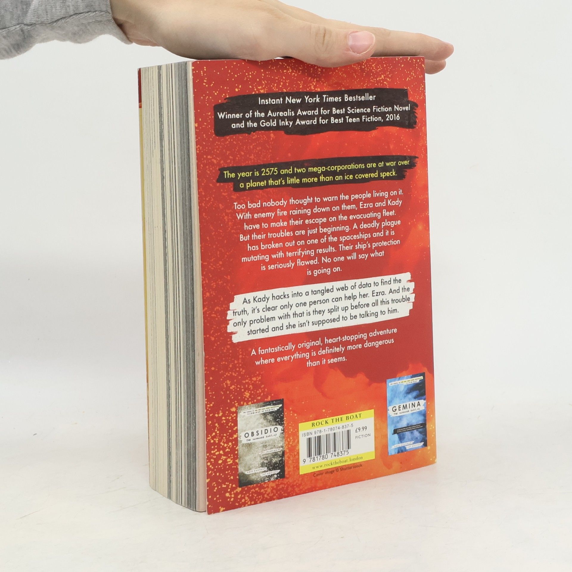 Amie Kaufman Illuminae