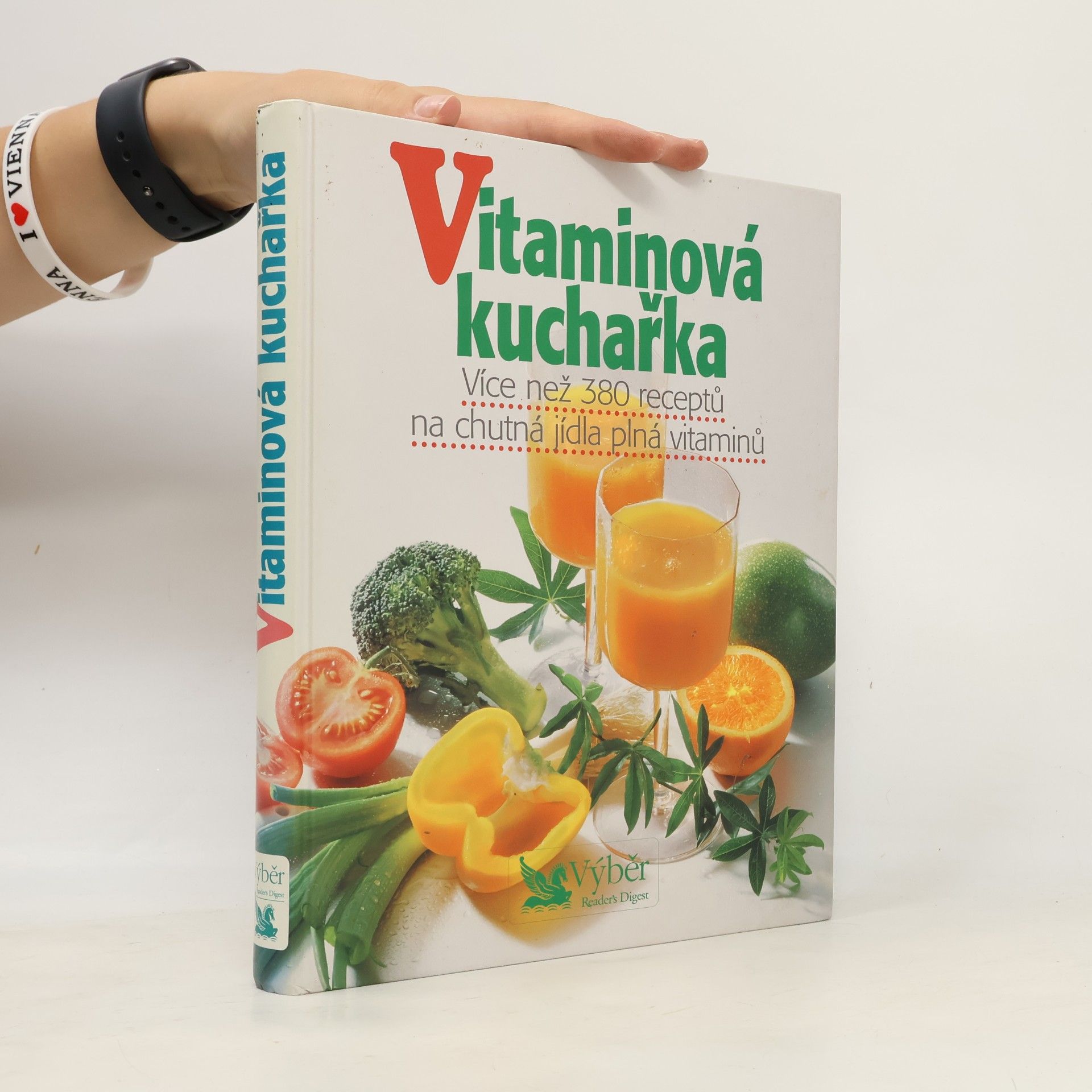 Petr Kaška Vitaminová kuchařka. Více než 380 receptů na chutná jídla plná vitaminů