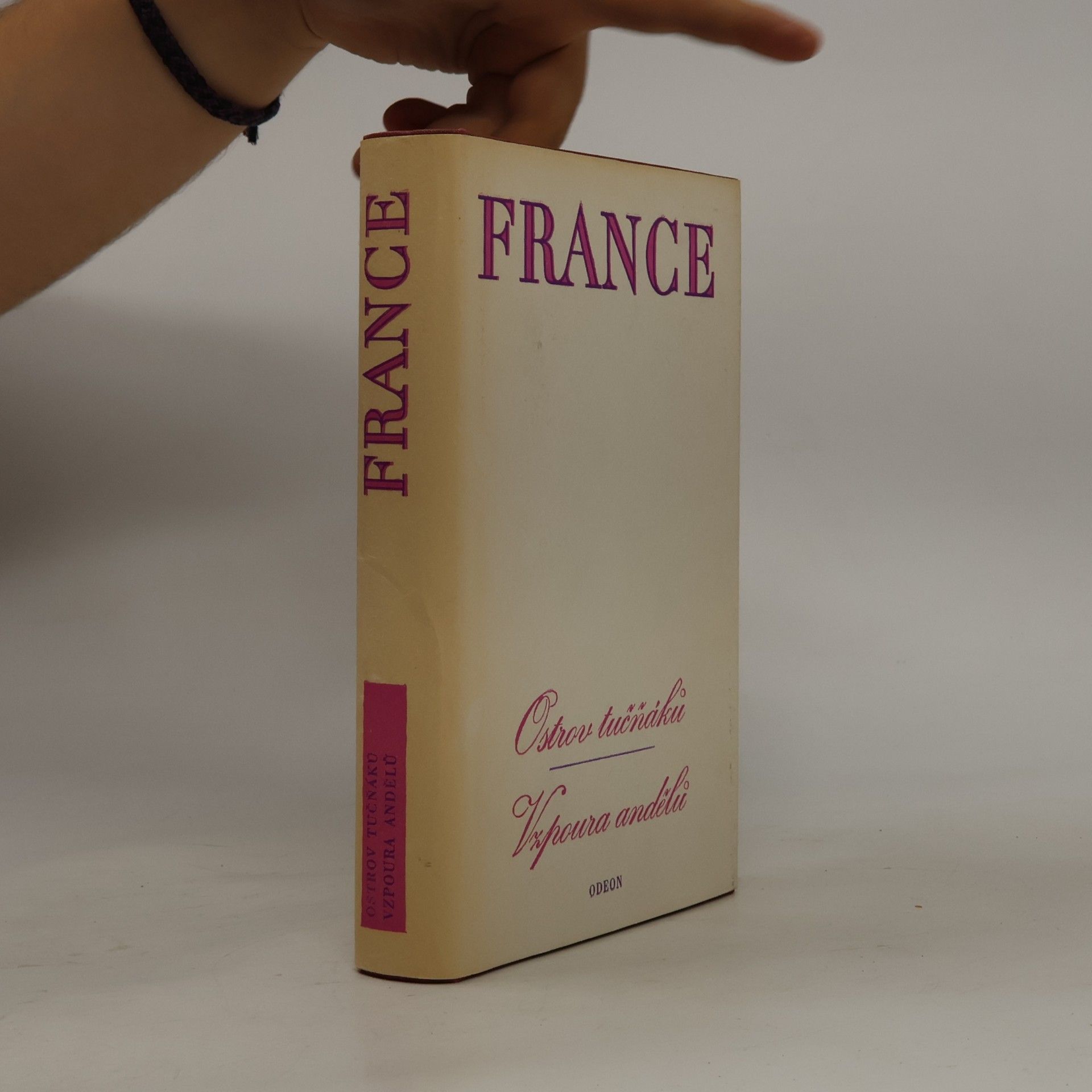 Anatole France Ostrov tučňáků. Vzpoura andělů