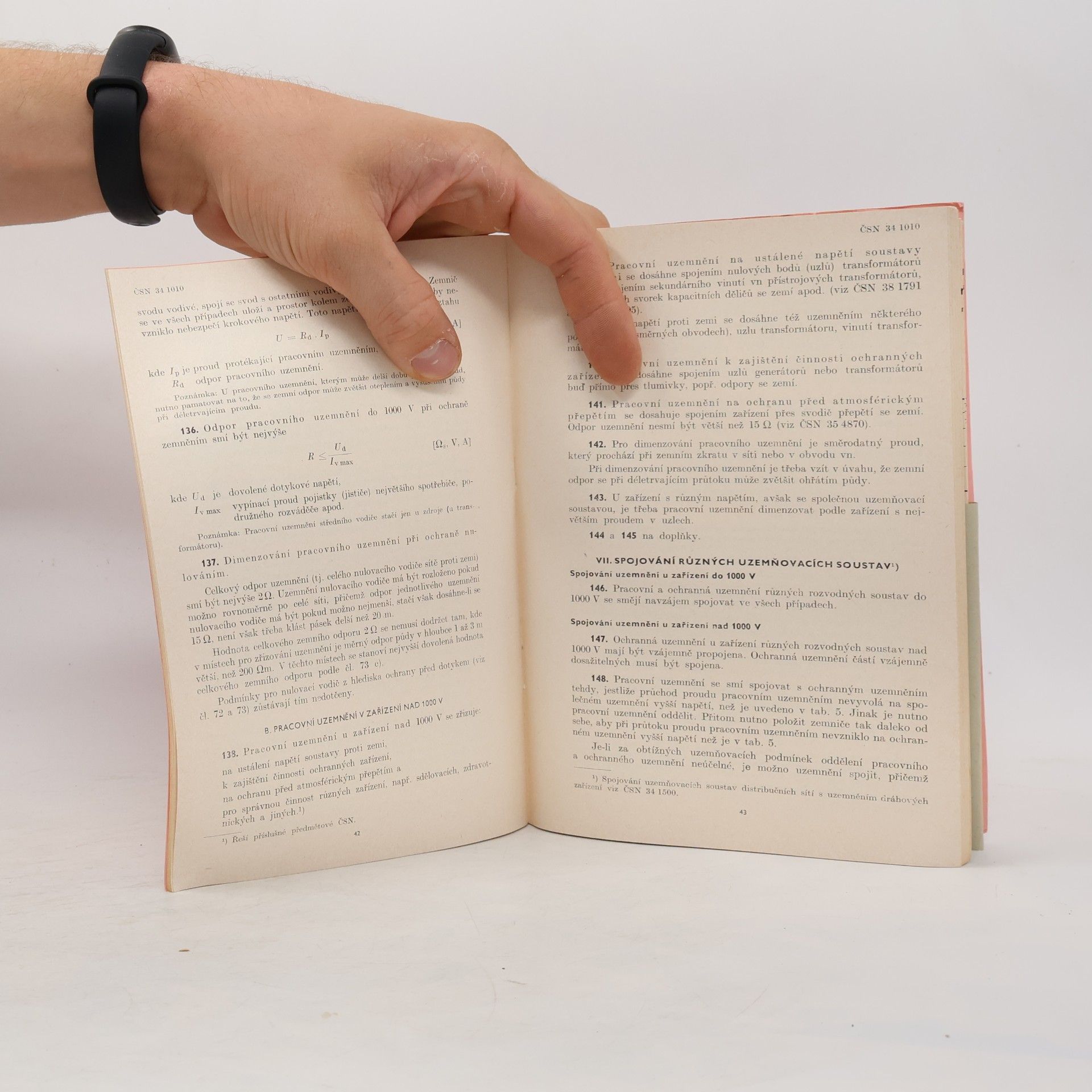 Various authors Všeobecné předpisy pro ochranu před nebezpečným dotykovým napětím