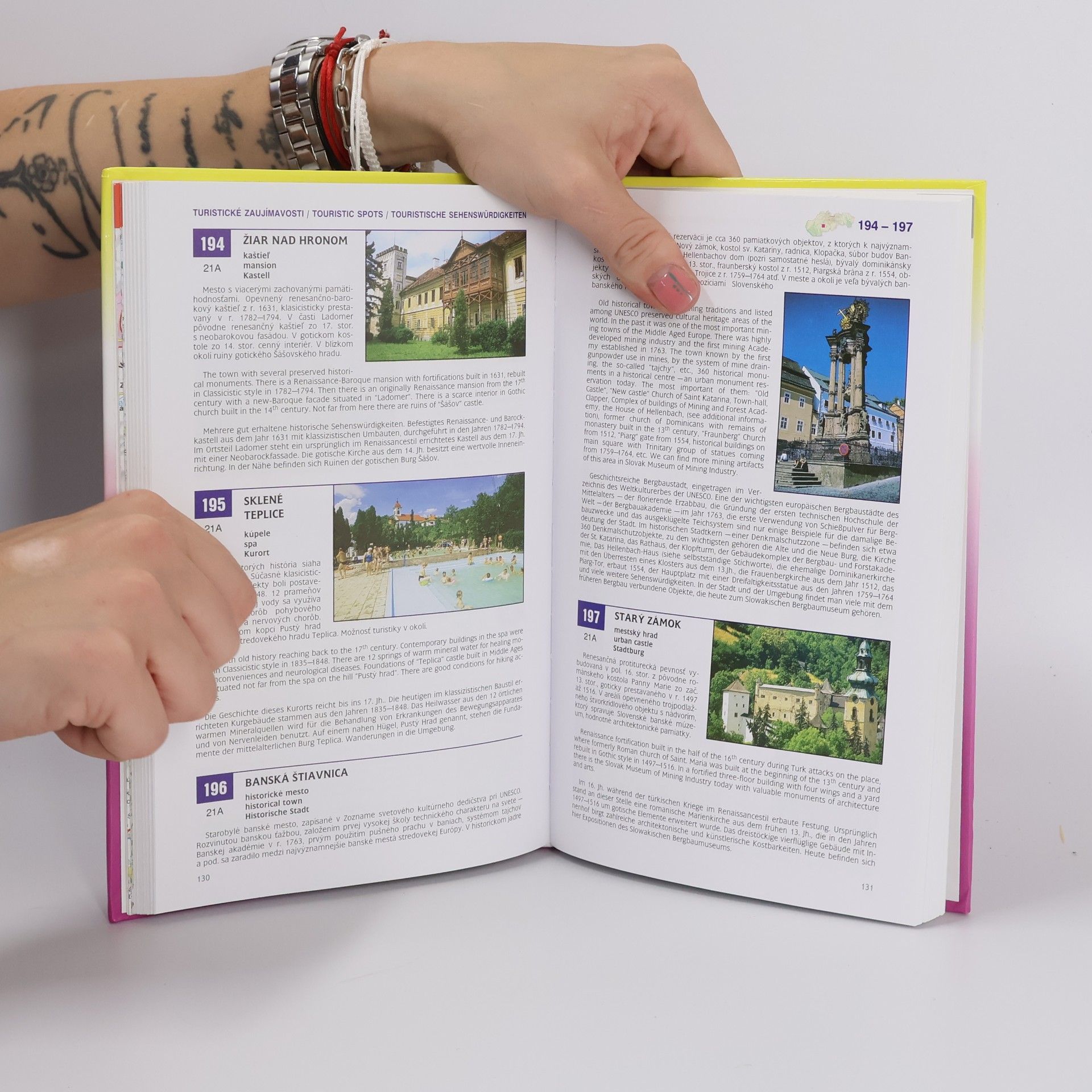Marta Krivá 444 turistických zaujímavostí Slovenska