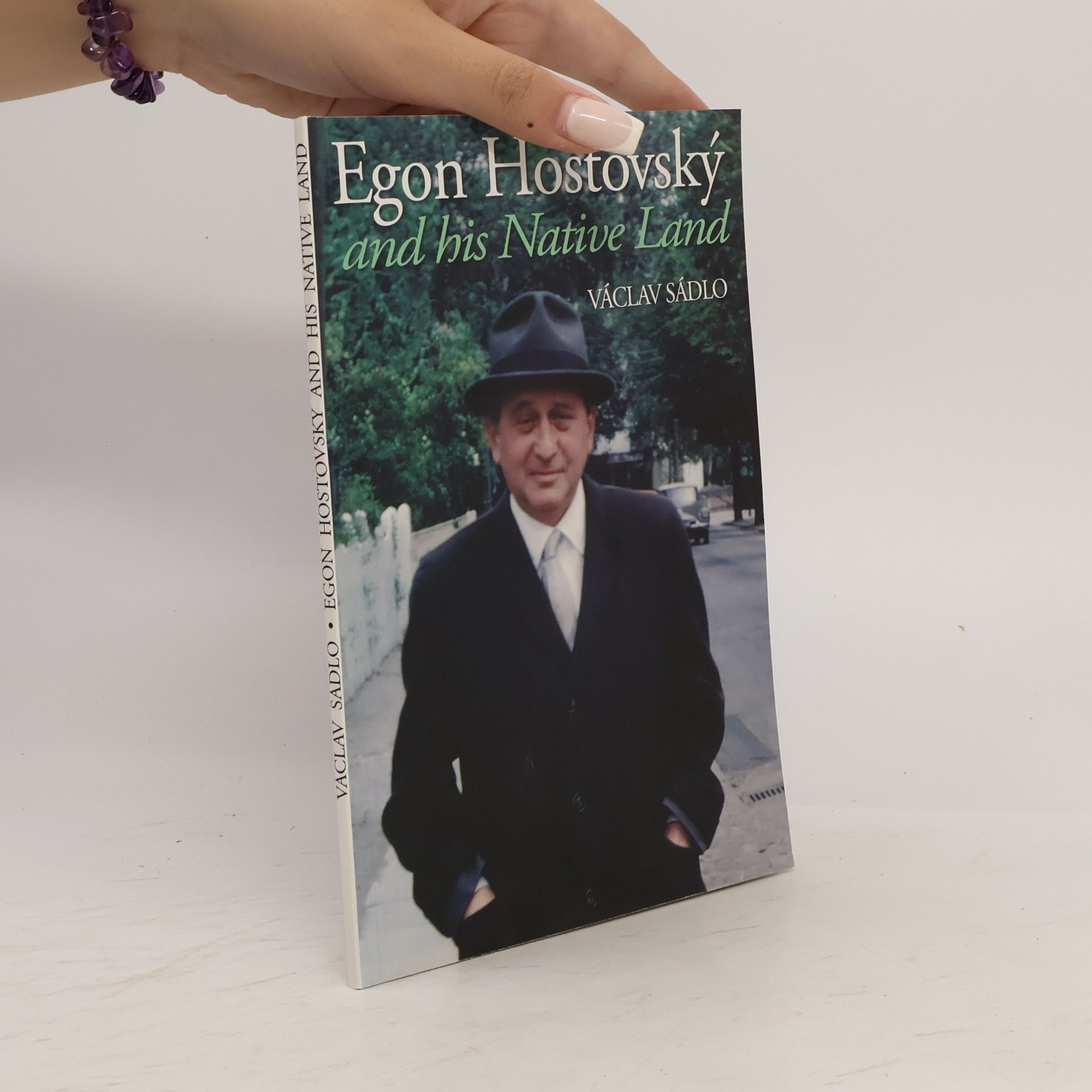 Václav Sádlo Egon Hostovský and his Native Land