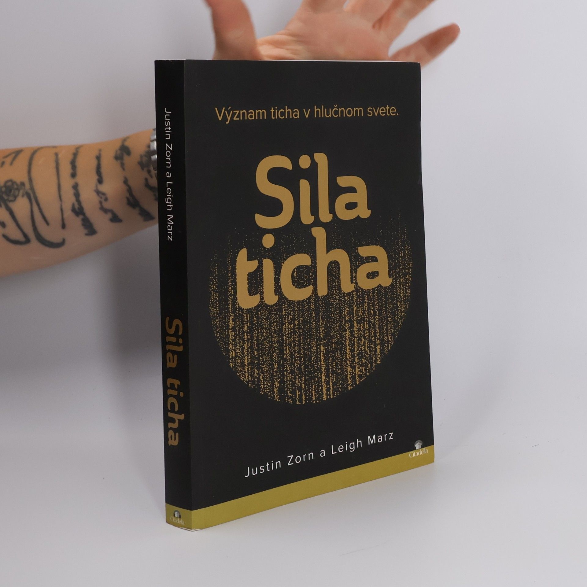 Justin Talbot-Zorn Sila ticha
