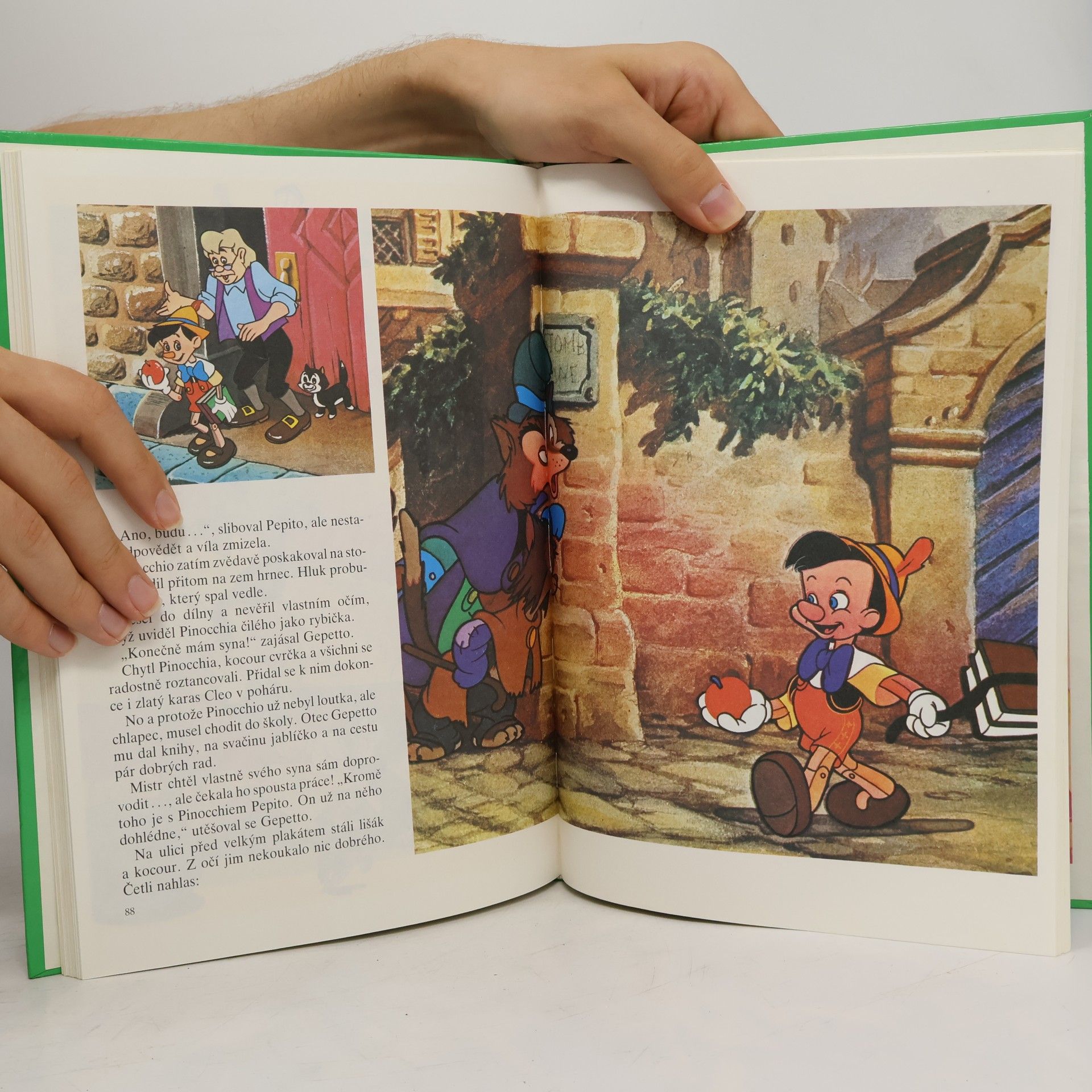 Walt Disney Medvídek Pú. Sněhurka. Pinocchio.