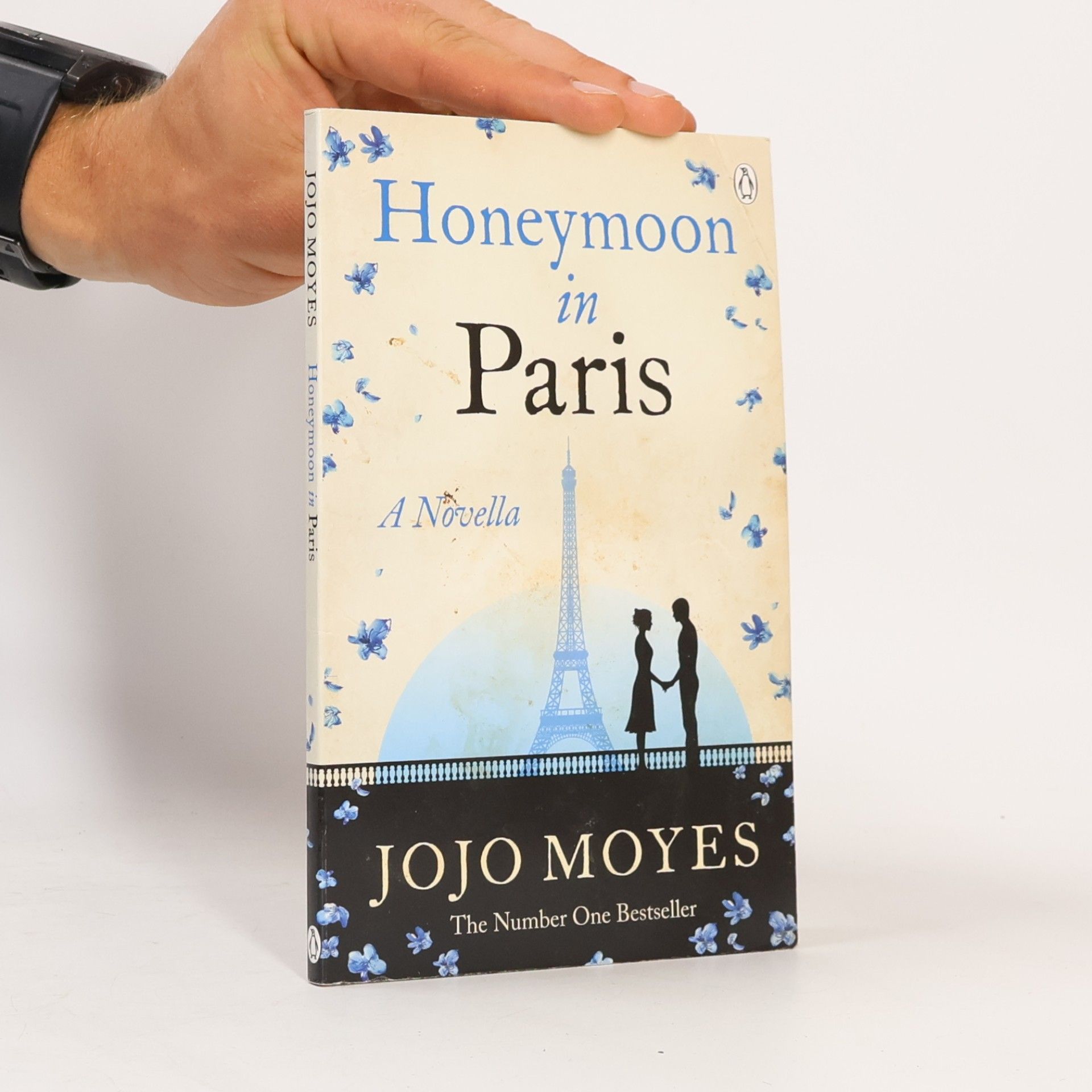 Jojo Moyes Honeymoon in Paris : a novella