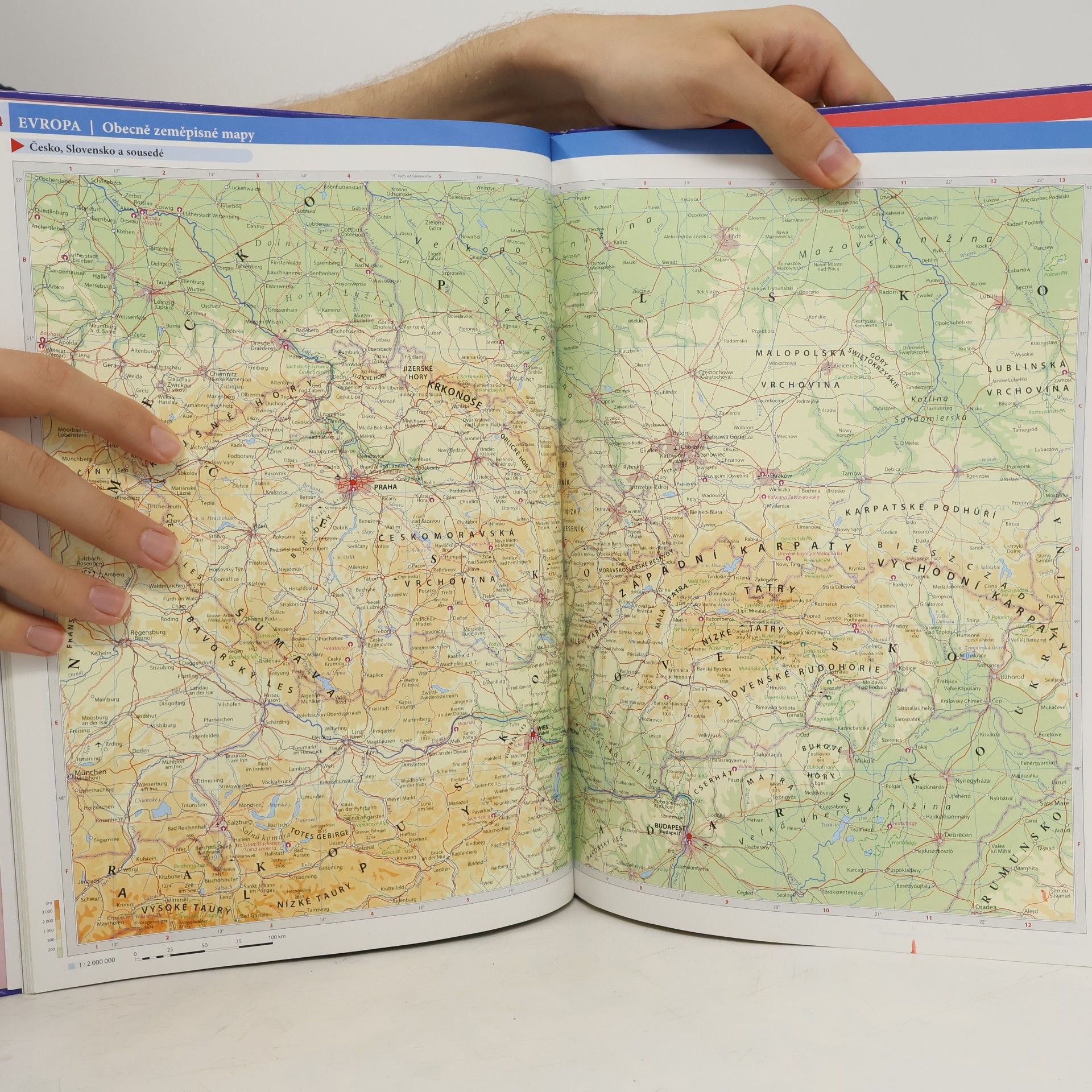 Kolektiv autorů Školní atlas světa