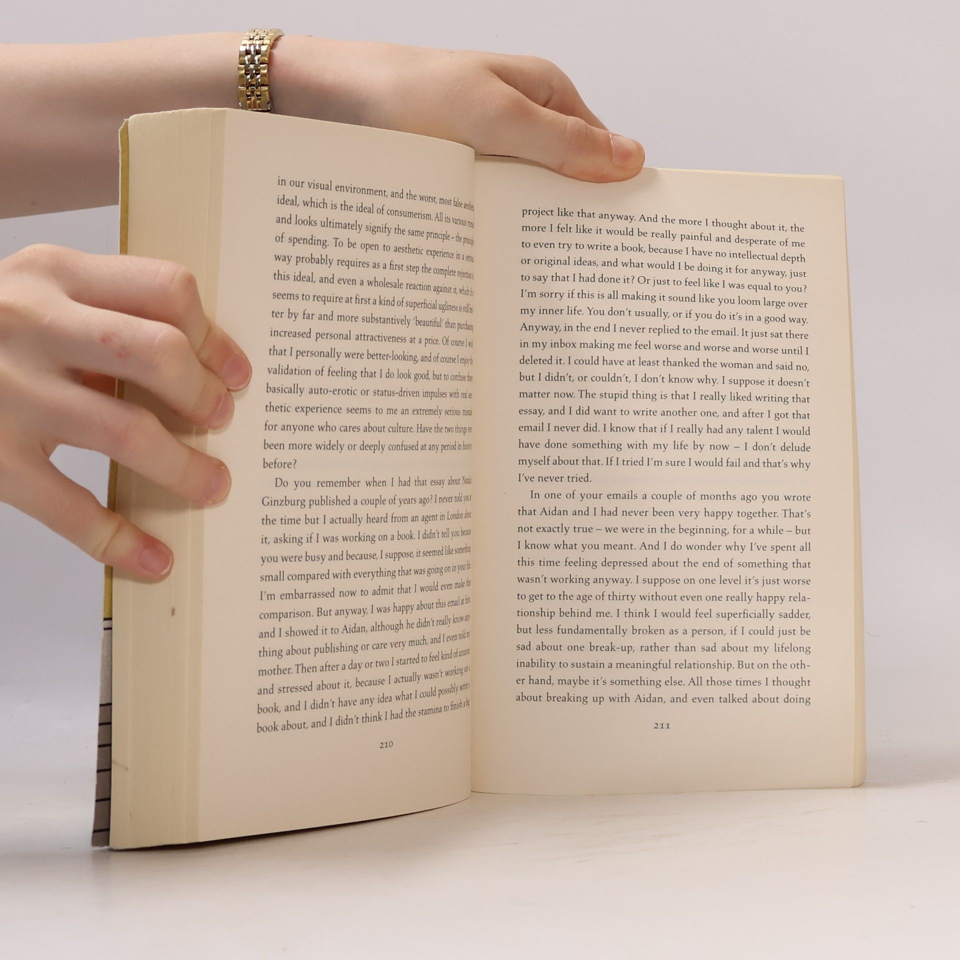 Sally Rooney Beautiful World, Where Are You
