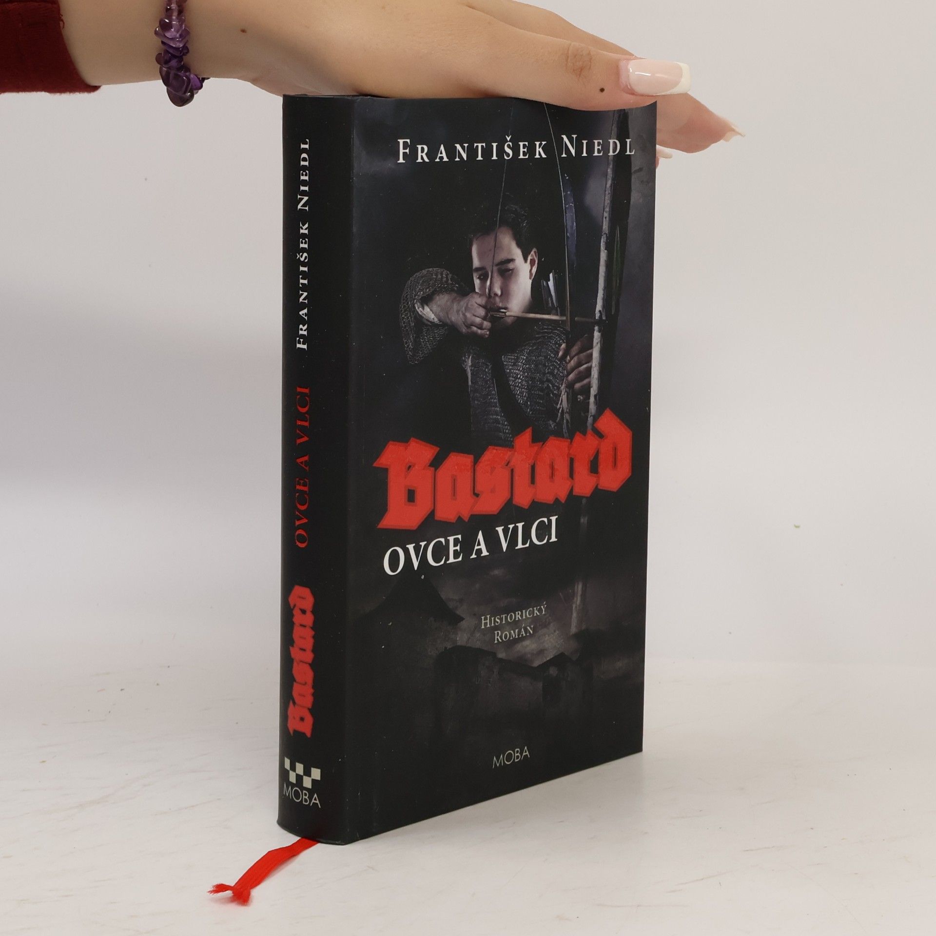 František Niedl Bastard. Ovce a vlci