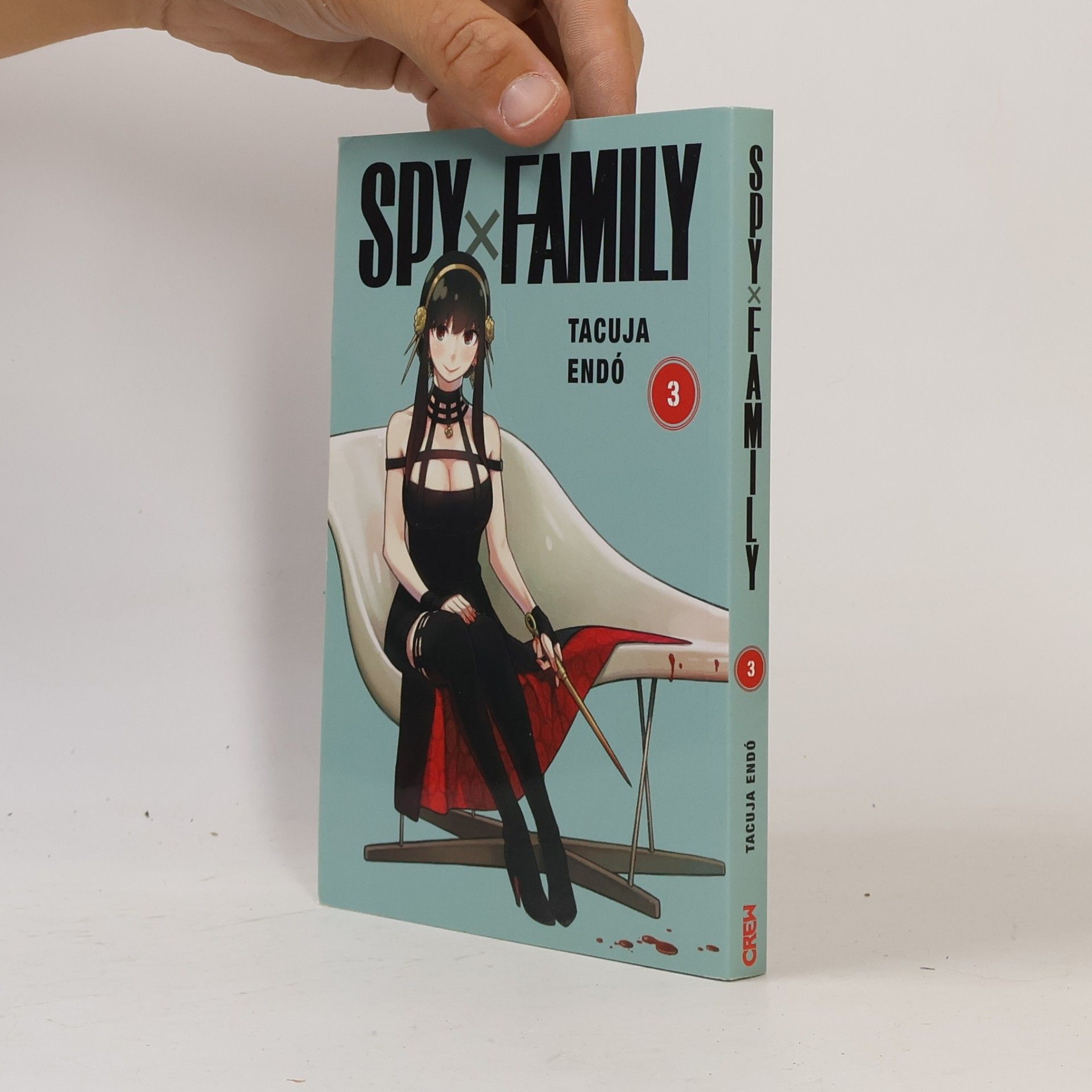 Tacuja Endó Spy x Family 3