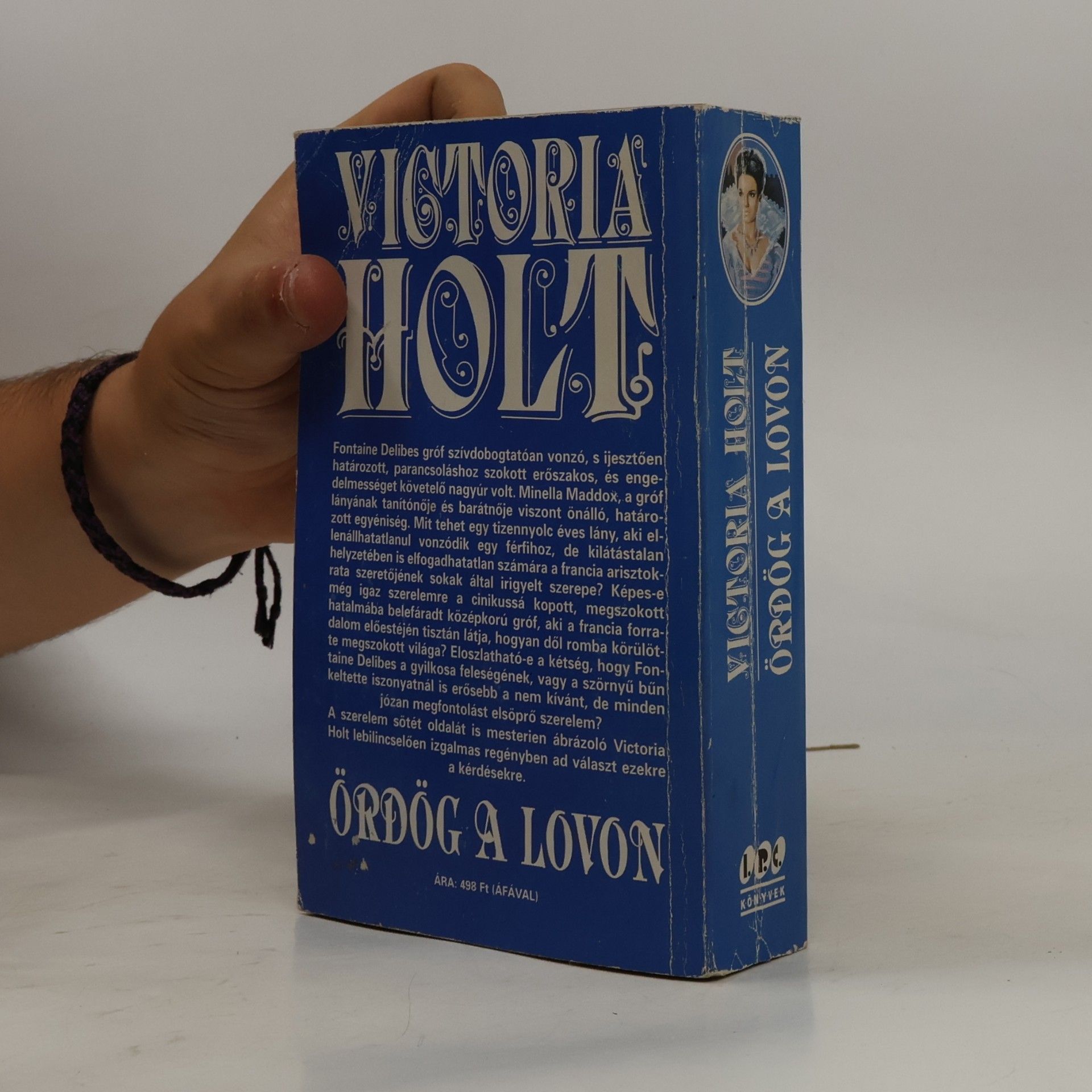 Victoria Holt Ördög a lovon