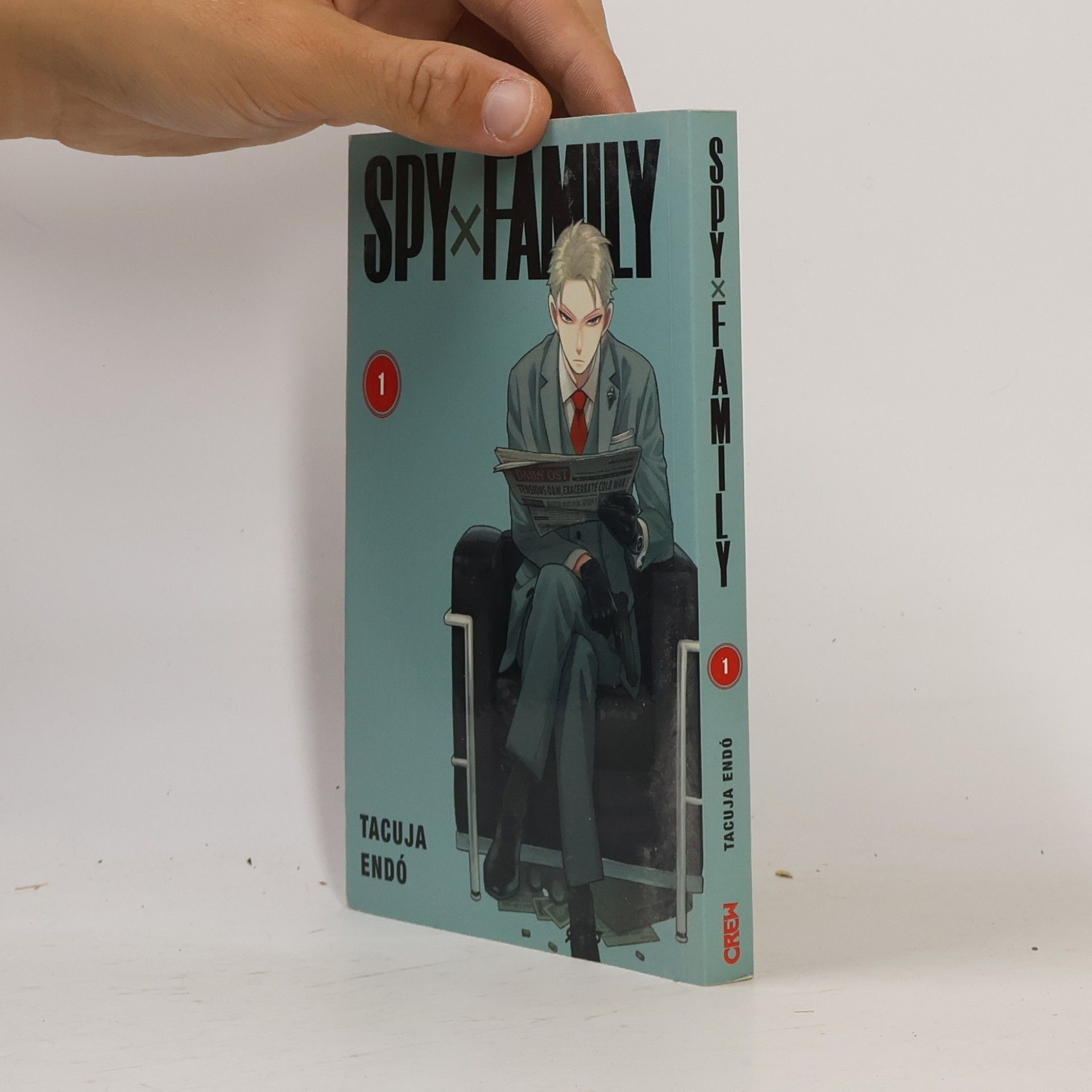 Tacuja Endó Spy x Family 1