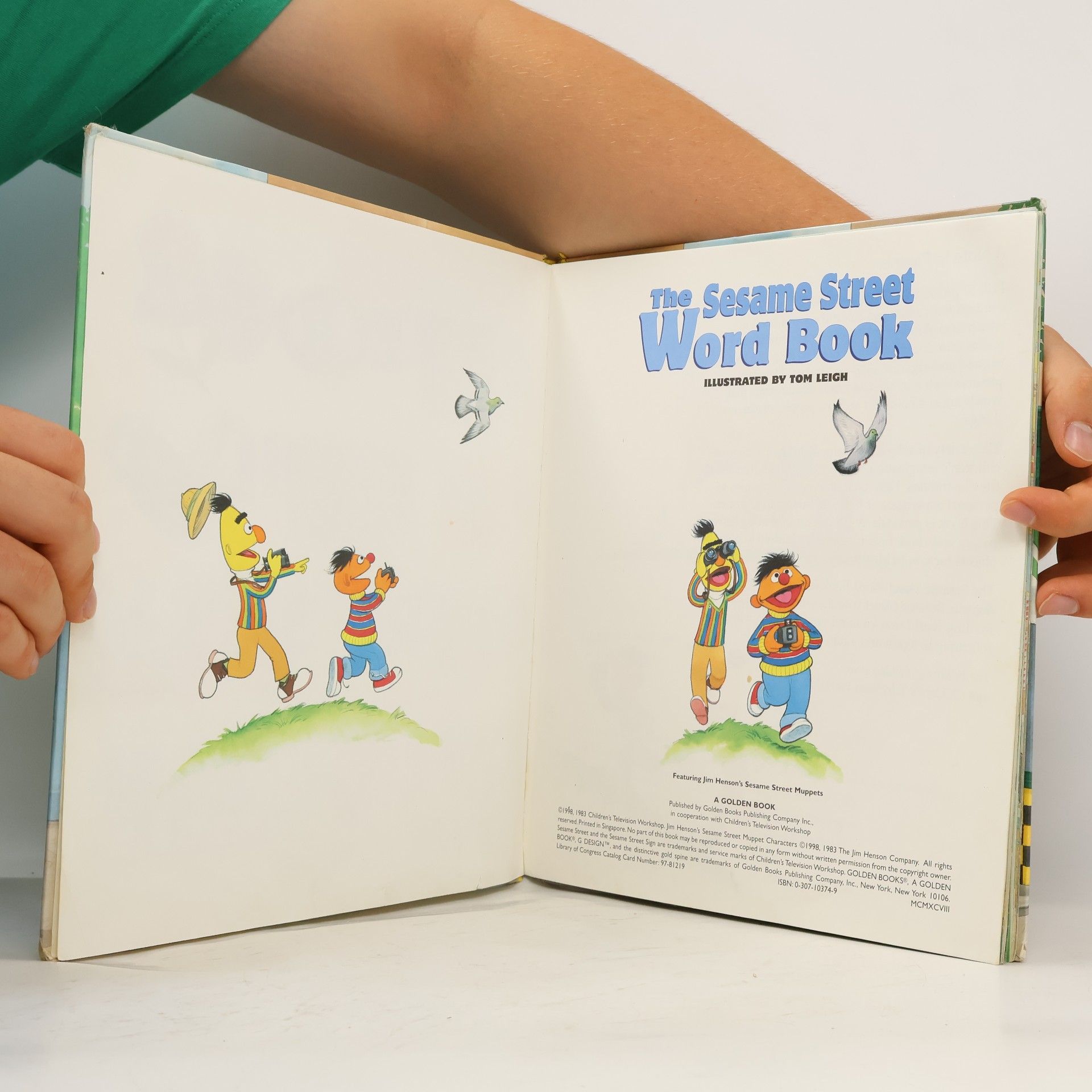 Tom Leigh The Sesame Street Word Book