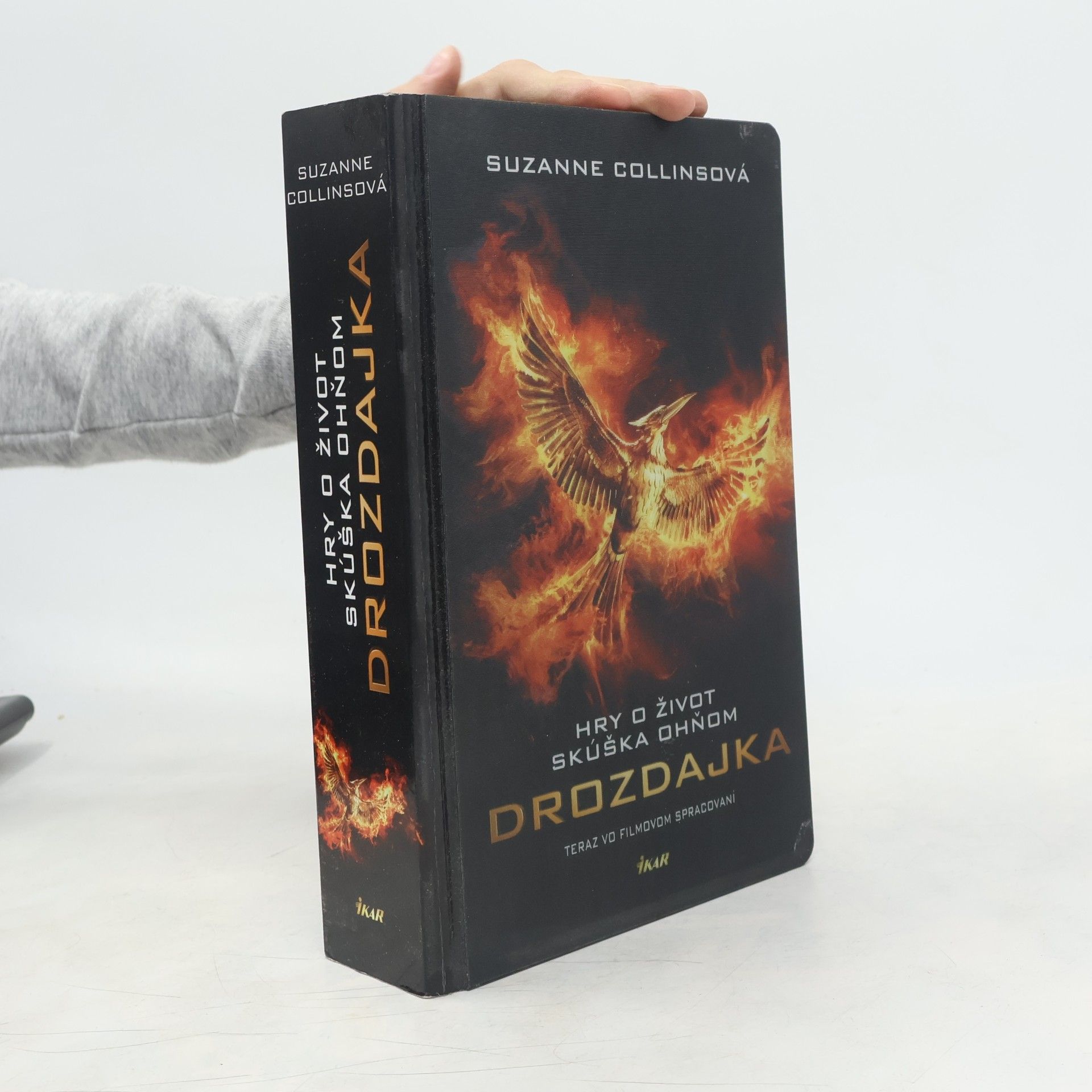 Suzanne Collins Hry o život. Skúška ohňom. Drozdajka