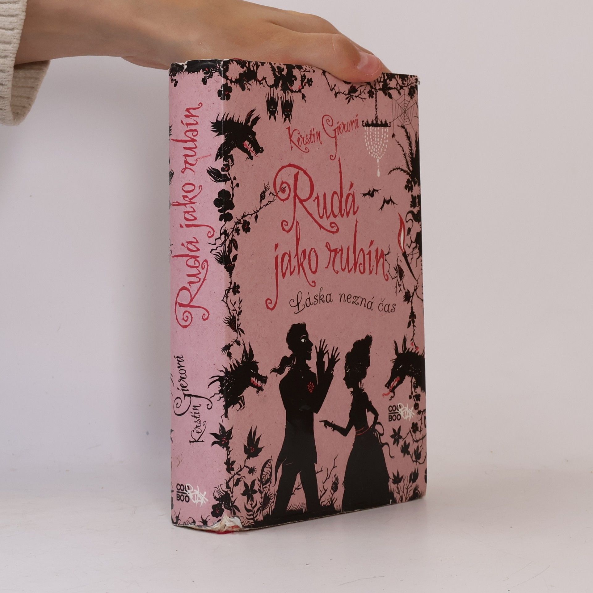 Kerstin Gier Rudá jako rubín