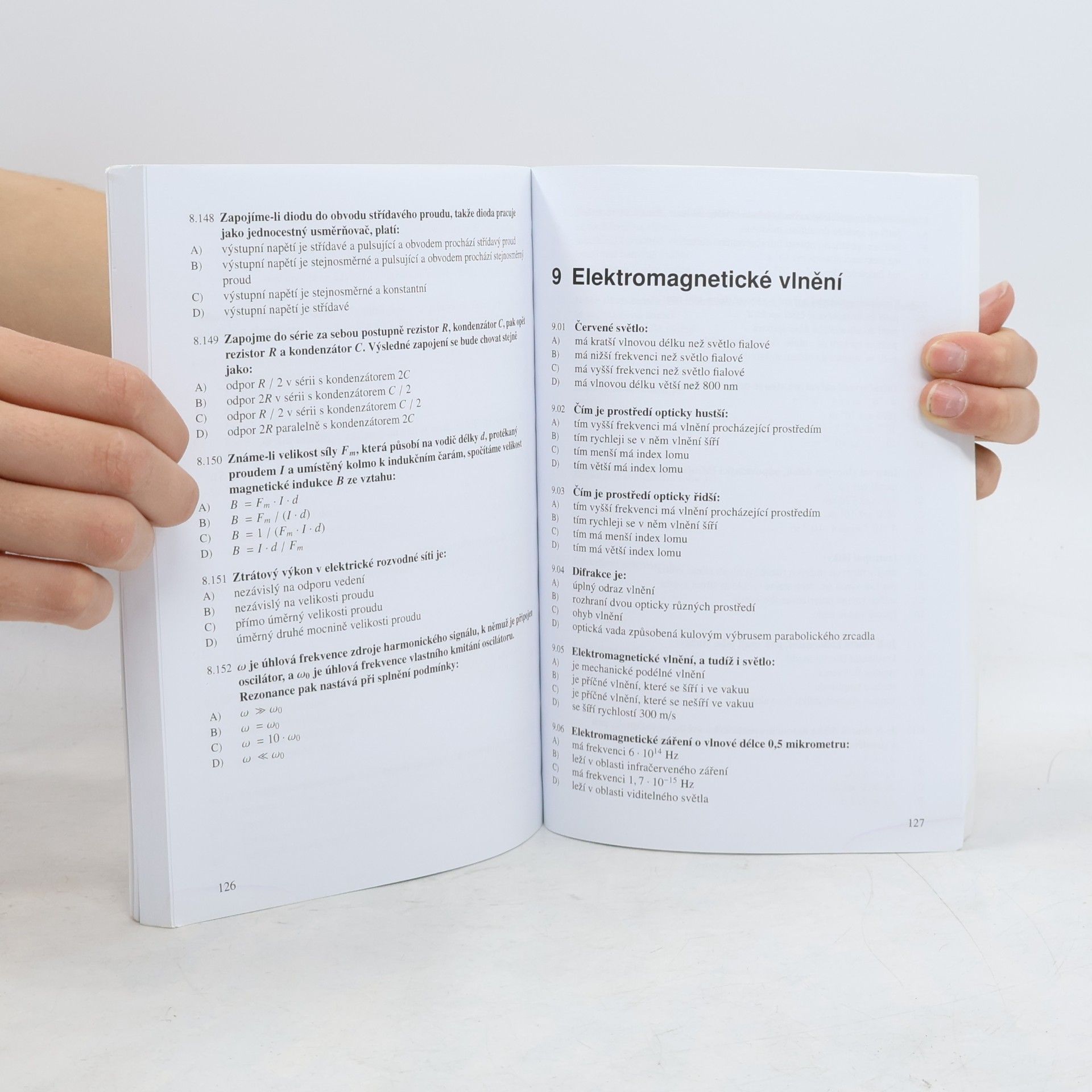 Autorenkollektiv Modelové otázky z fyziky pro přijímací zkoušky