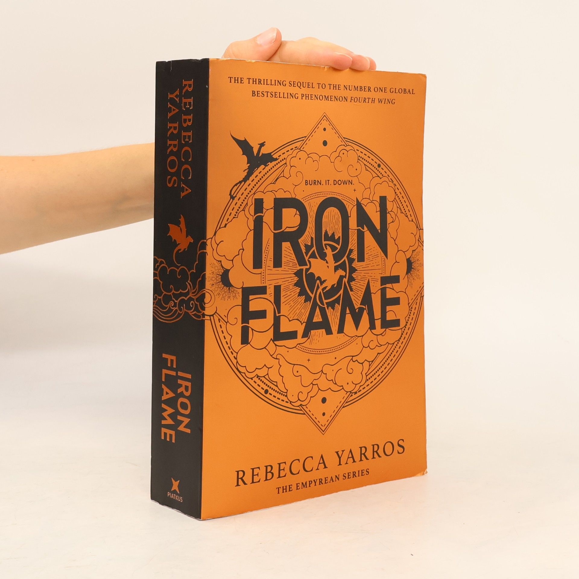 Rebecca Yarros Iron Flame
