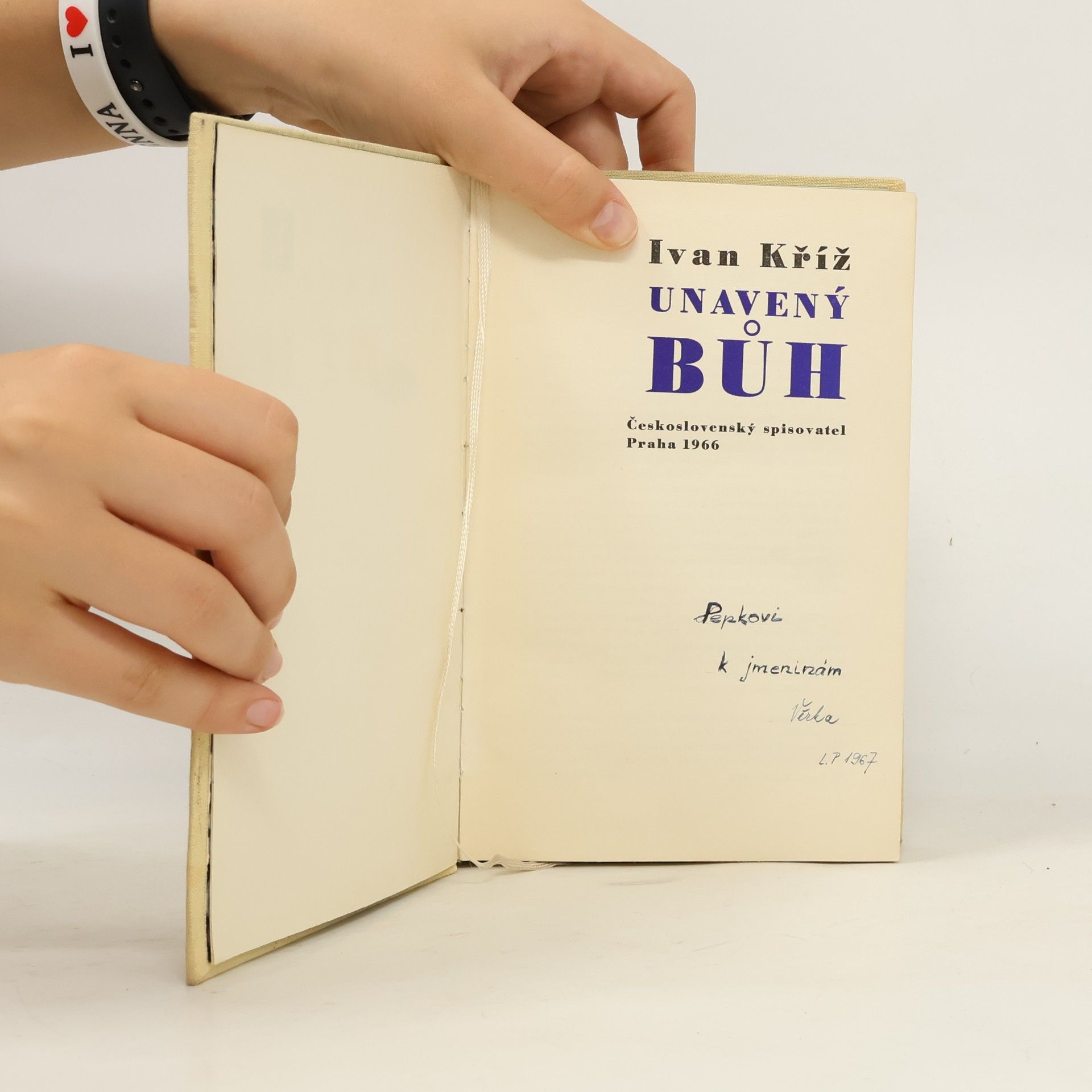 Ivan Kříž Unavený Bůh