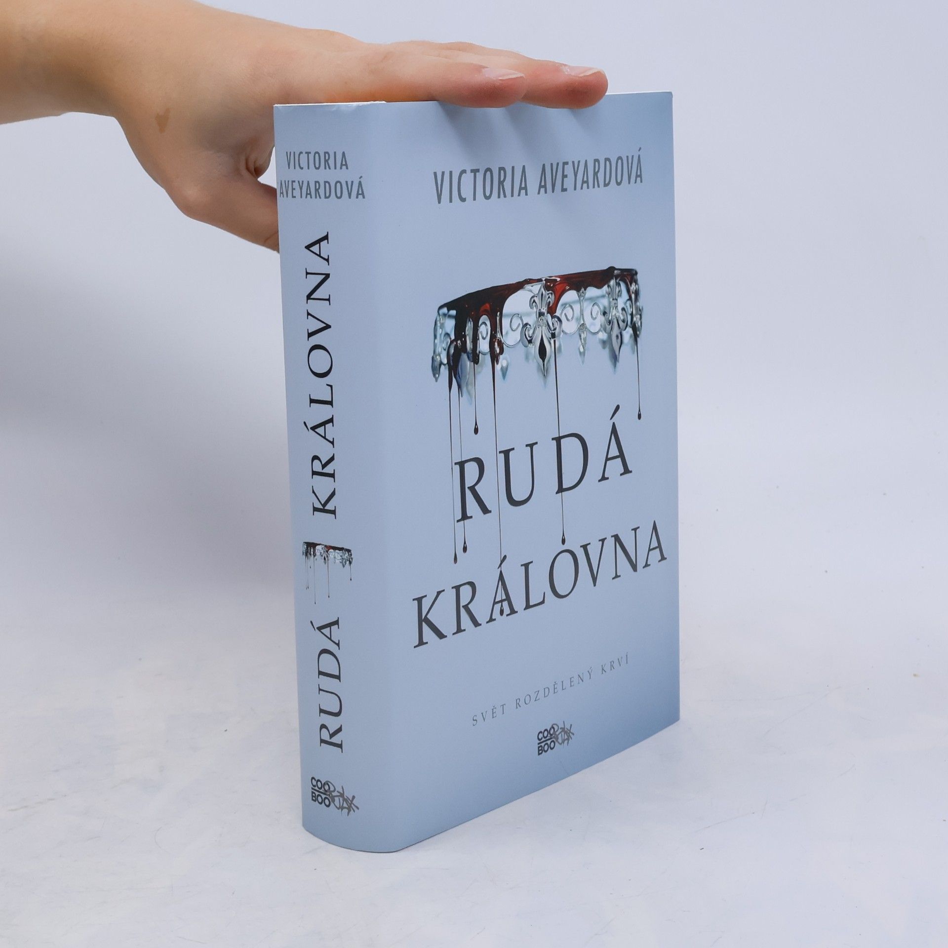 Victoria Aveyard Rudá královna. 1. díl