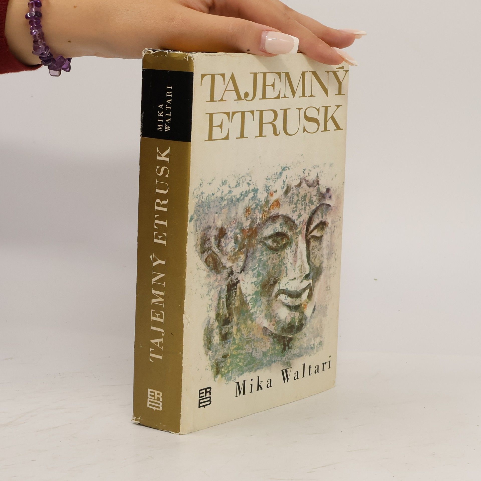 Mika Waltari Tajemný Etrusk