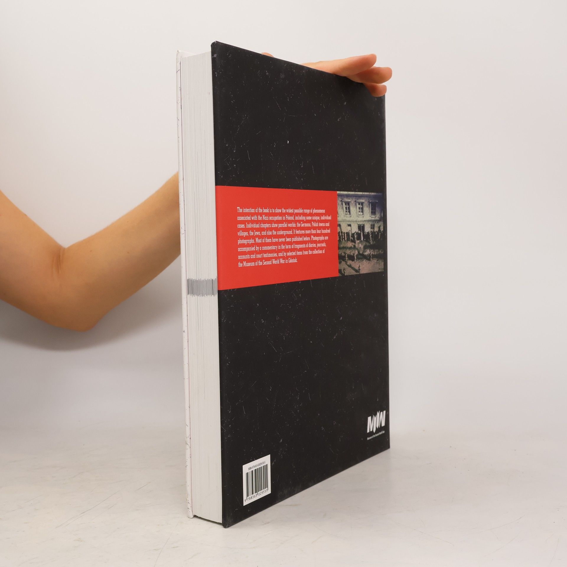 Joanna Urbanek Everyday Life in the Shadow of Terror