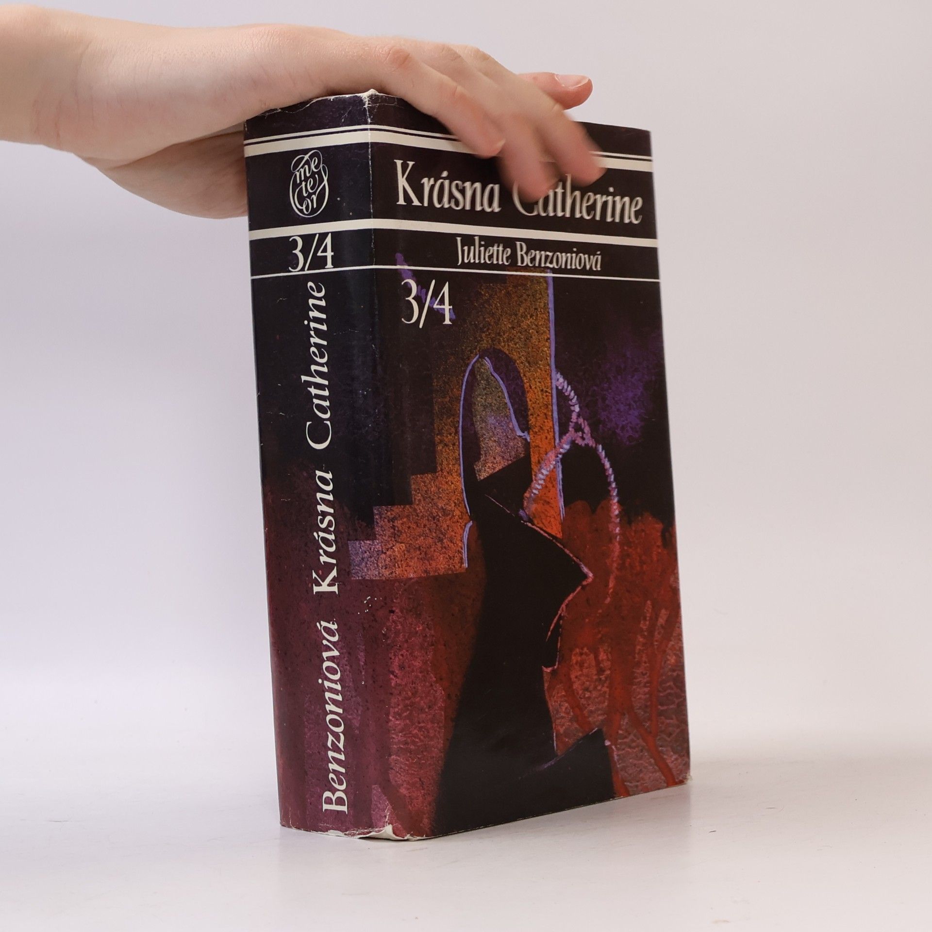 Krásna Catherine 3/4