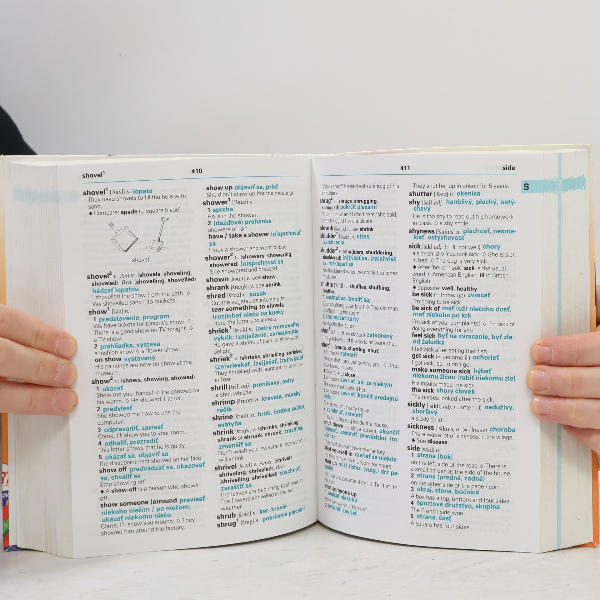 Autorenkollektiv Passport - anglicko-slovenský slovník : s príkladmi použitia hesiel vo vetách = Passport - English-Slovak learner's dictionary Passport - English-Slovak learner's dictionary