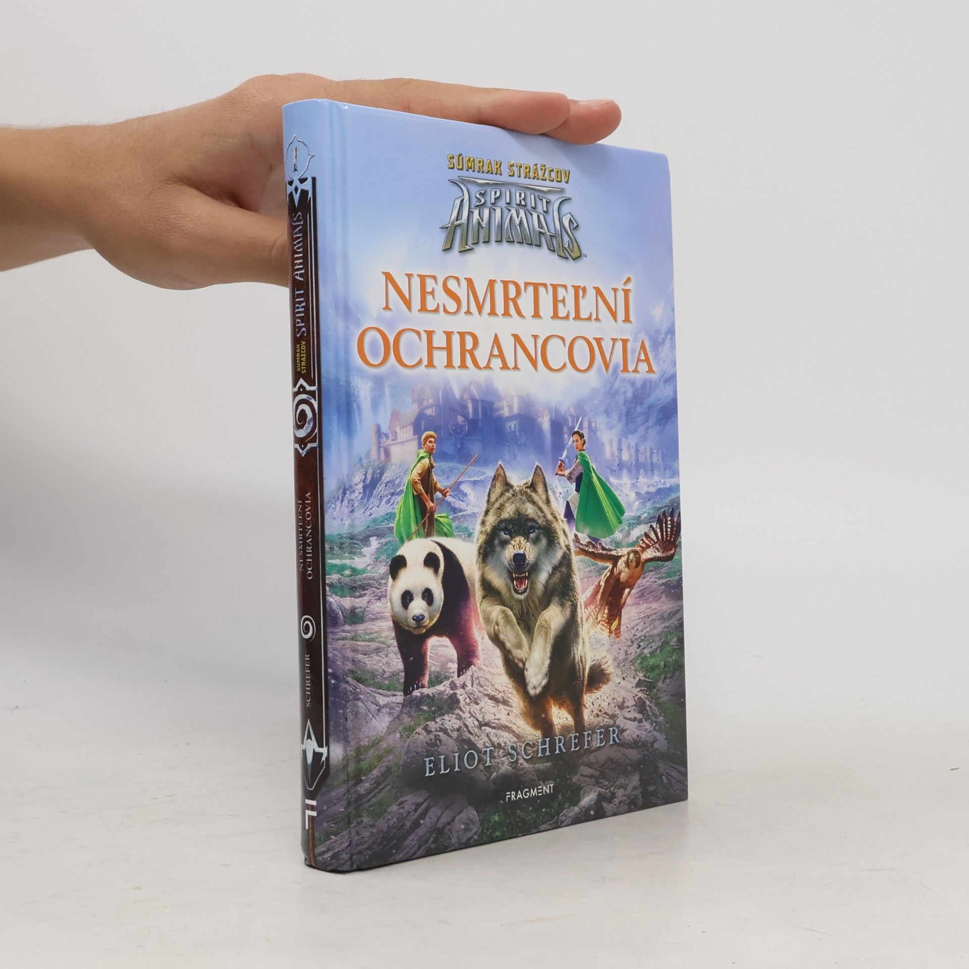 Eliot Schrefer Nesmrteľní ochrancovia