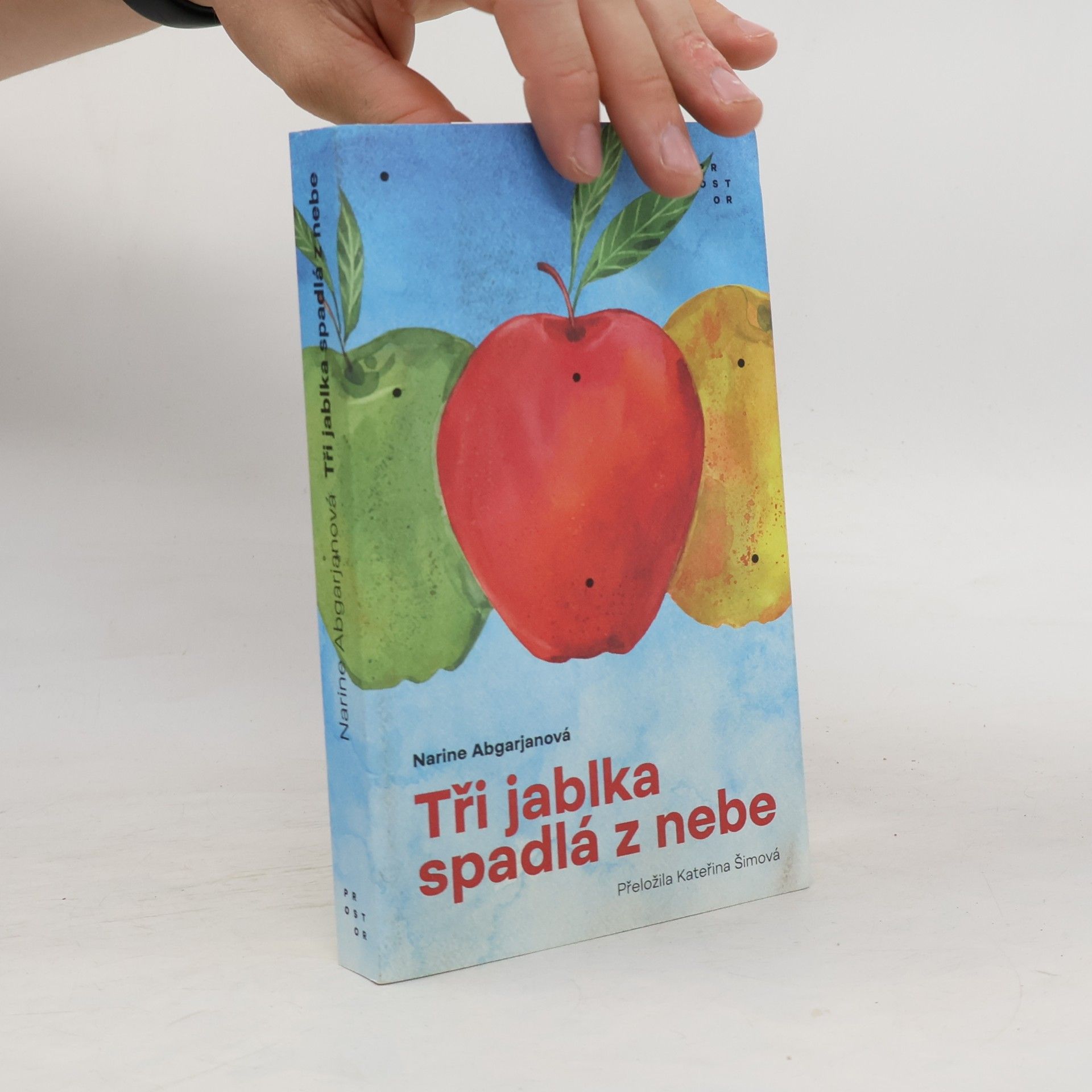 Narine Abgaryan Tři jablka spadlá z nebe