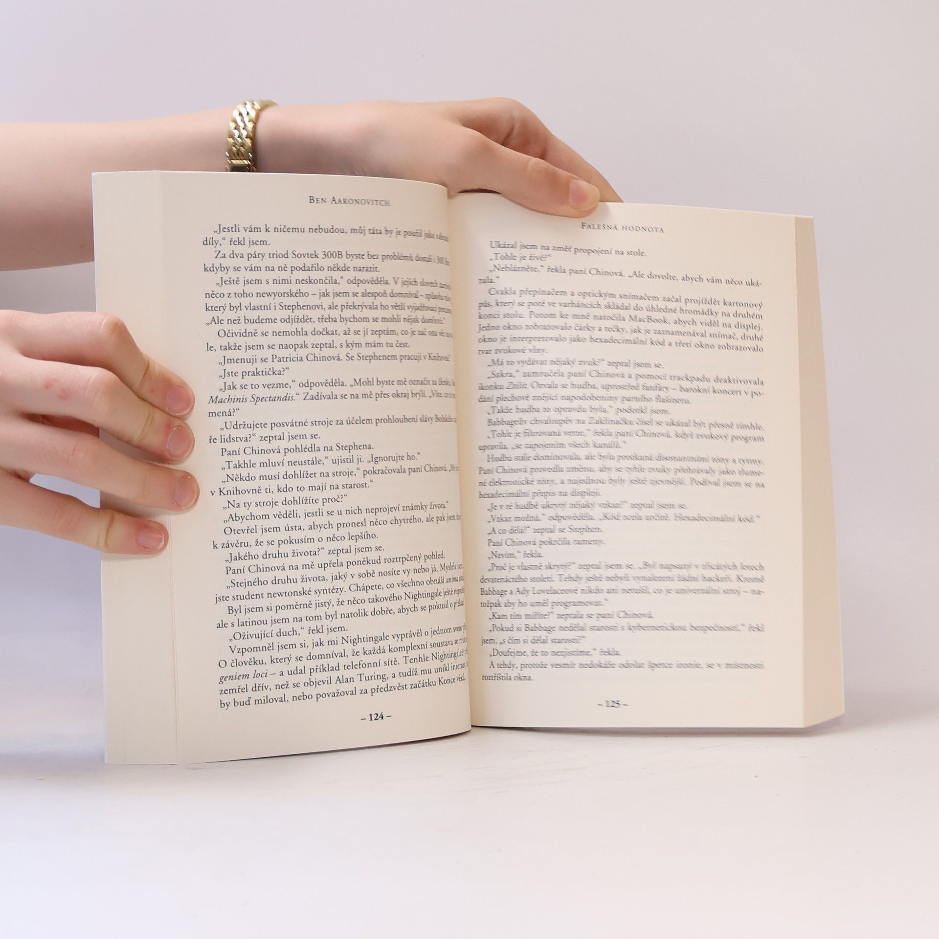 Ben Aaronovitch Falešná hodnota