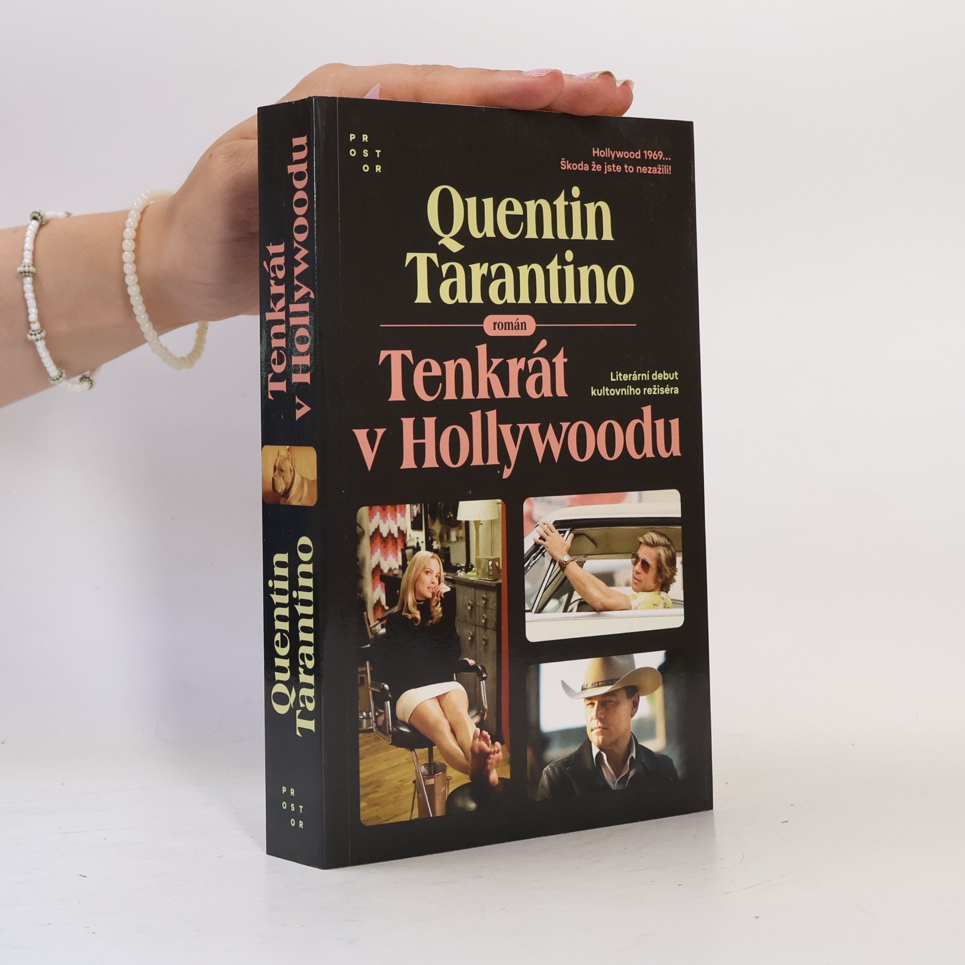 Quentin Tarantino Tenkrát v Hollywoodu : román