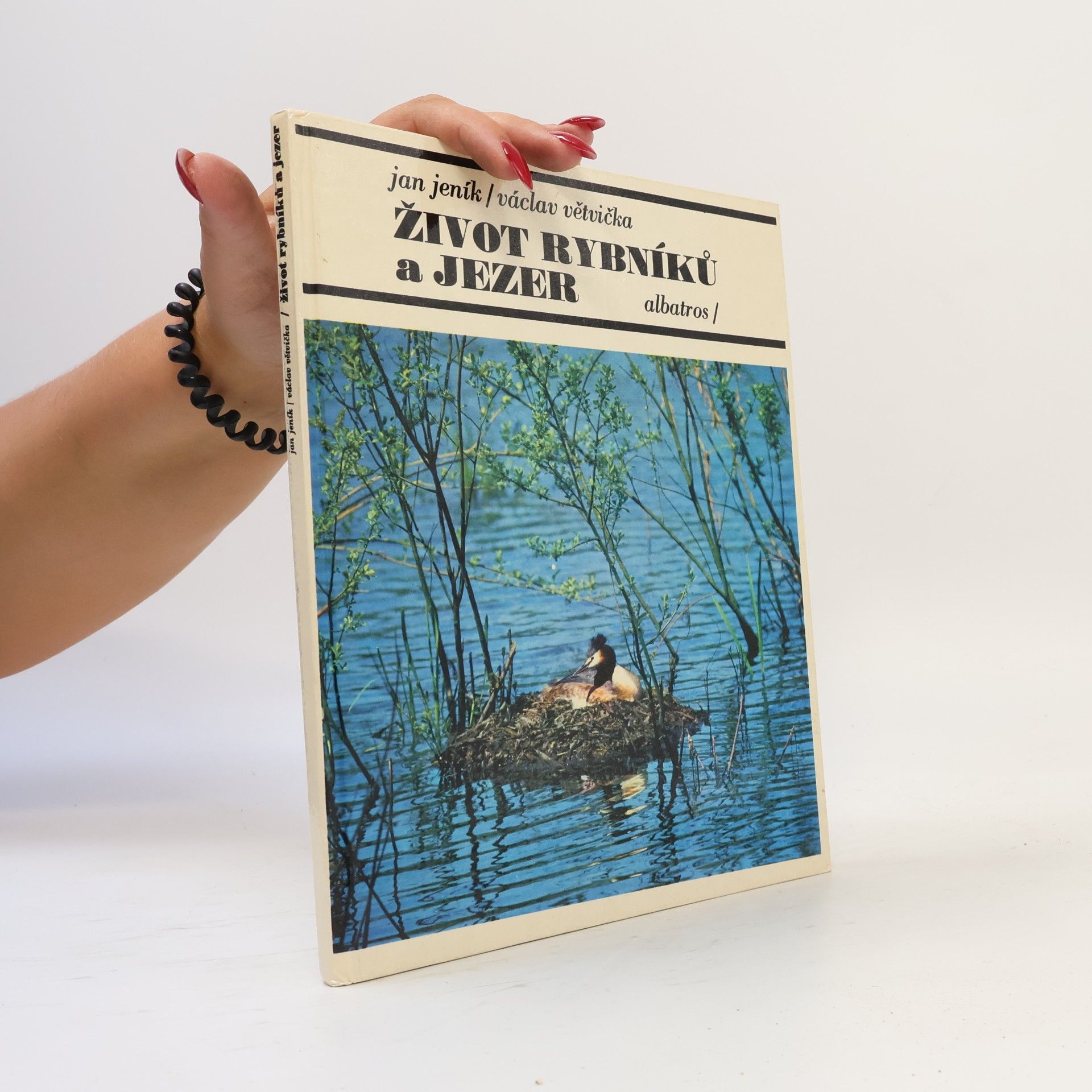 Život rybníků a jezer