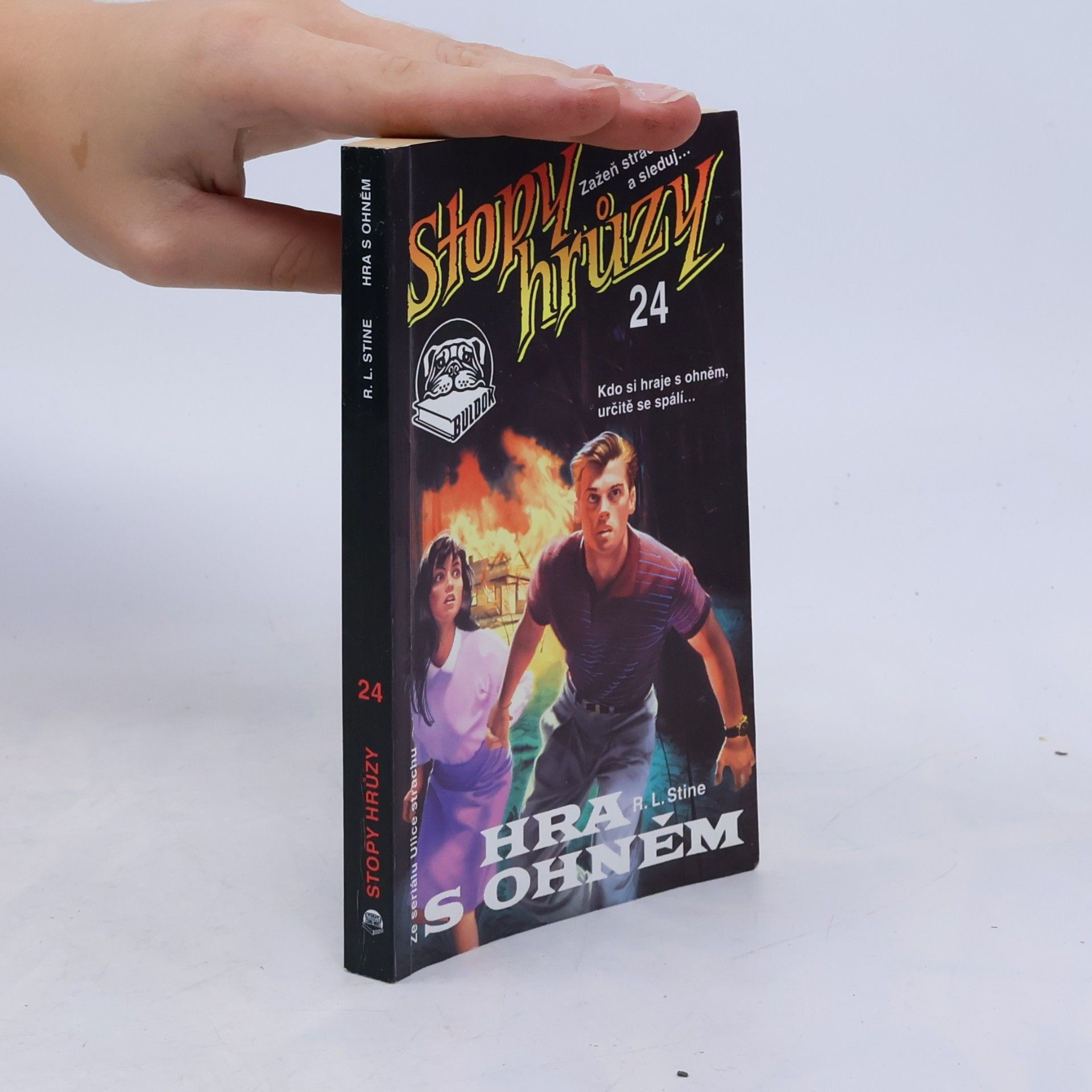 R. L. Stine Stopy hrůzy 24. Hra s ohněm