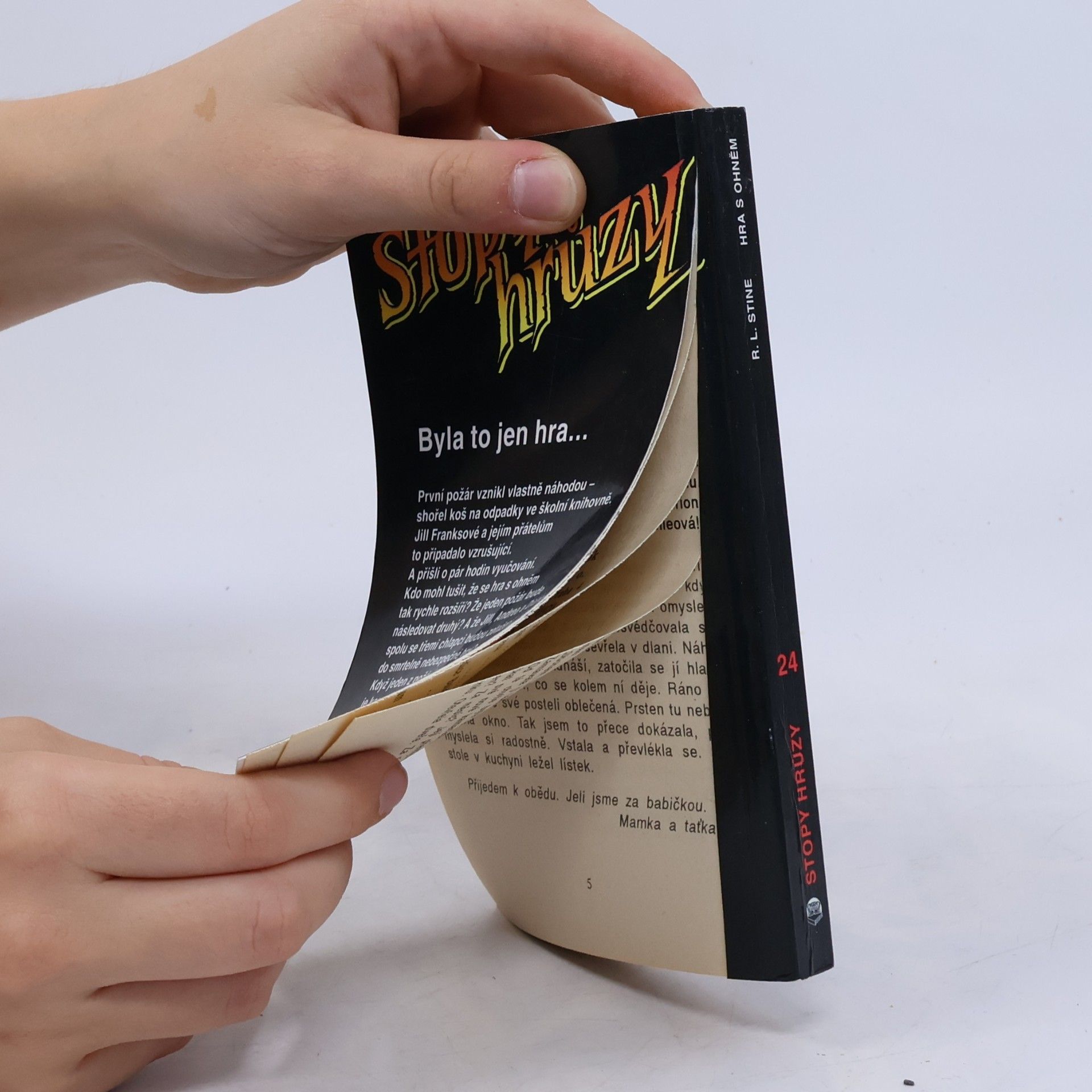 R. L. Stine Stopy hrůzy 24. Hra s ohněm