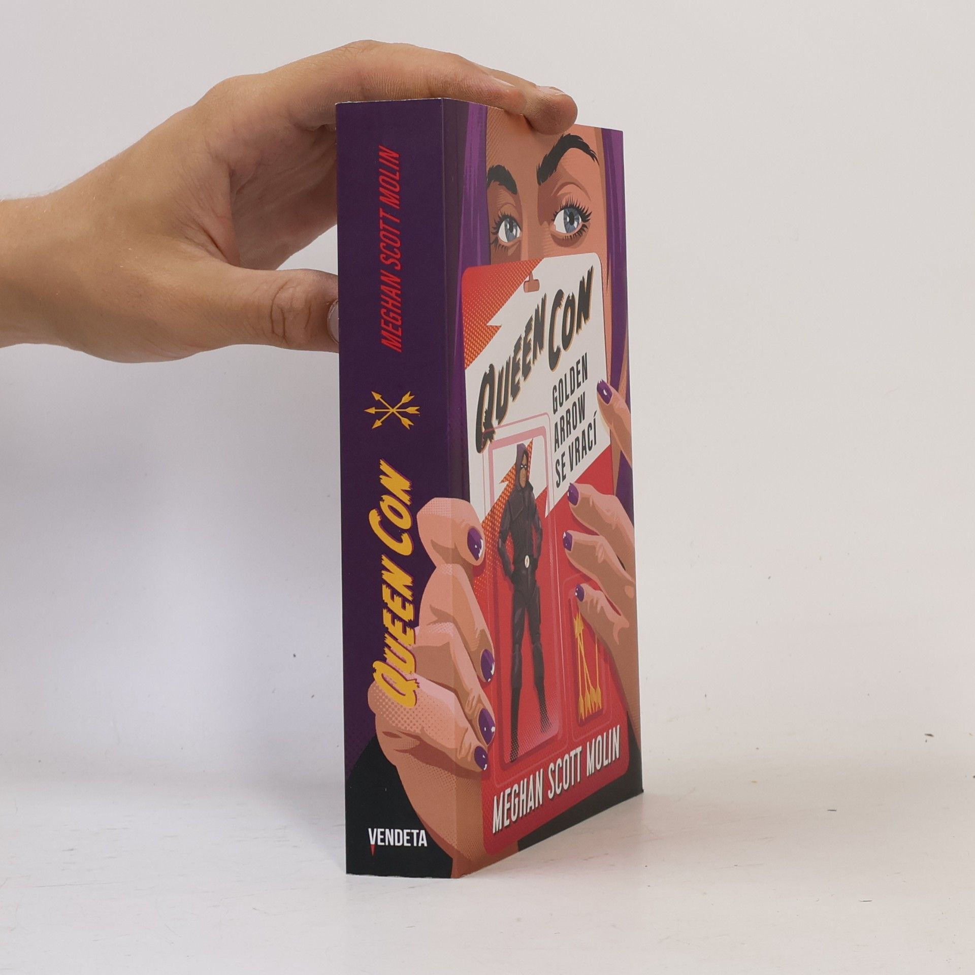 Meghan Scott Molin Queen con : zločiny podle komiksu