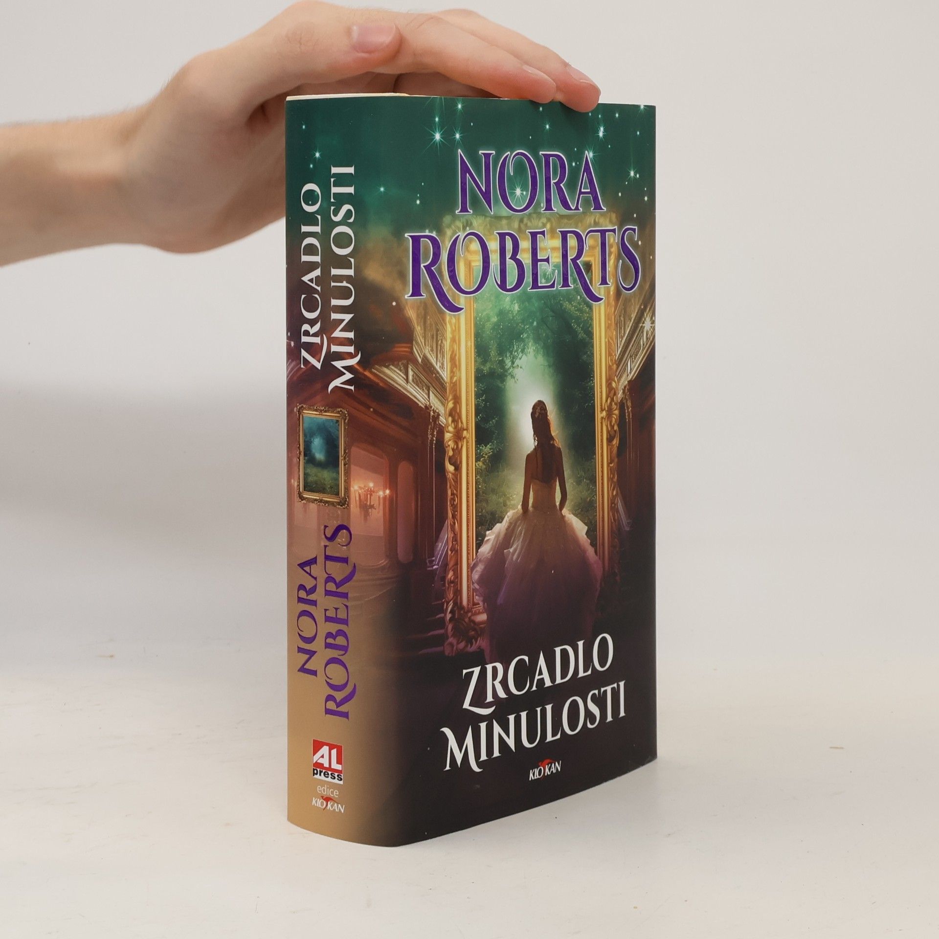 Nora Roberts Zrcadlo minulosti