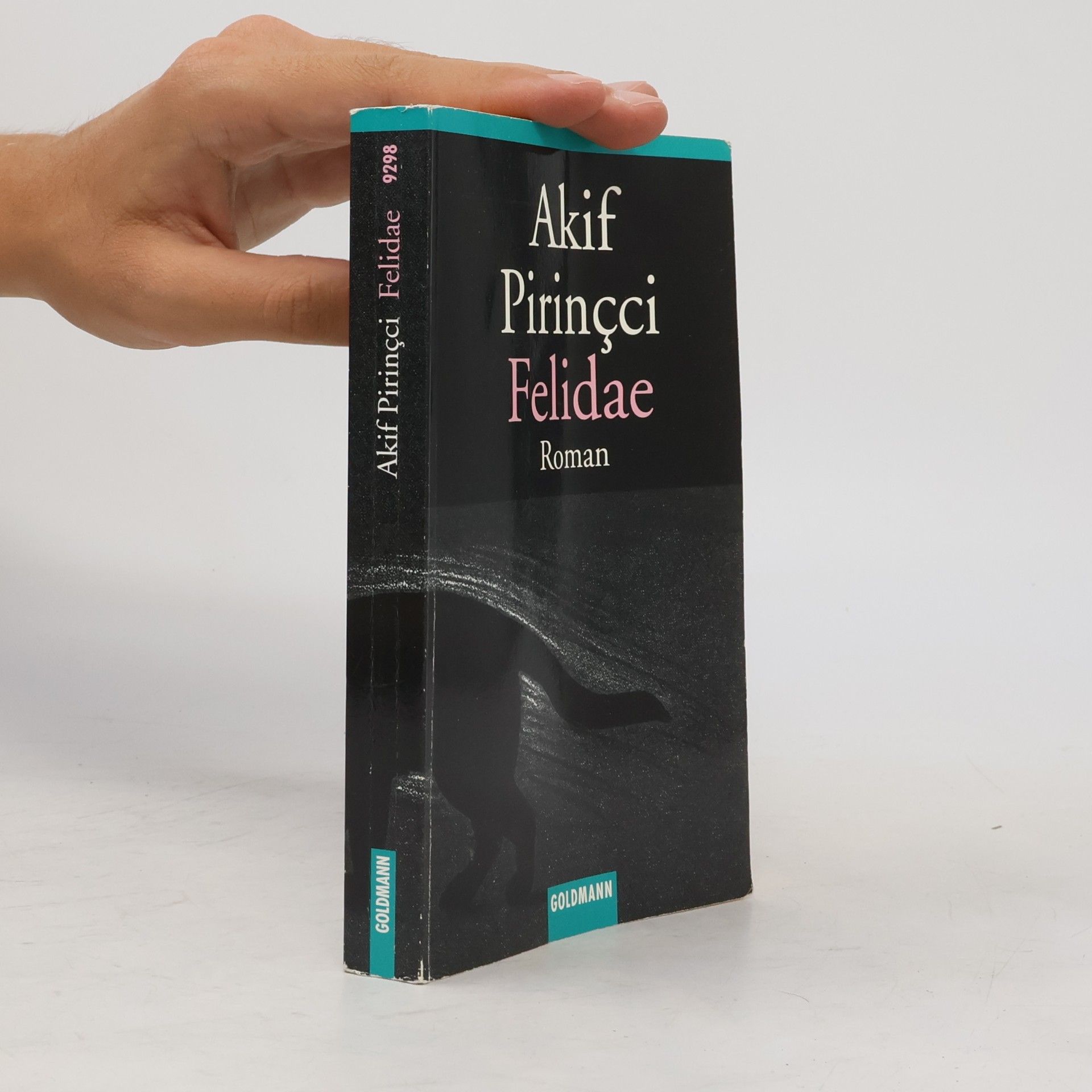 Akif Pirinçci Felidae