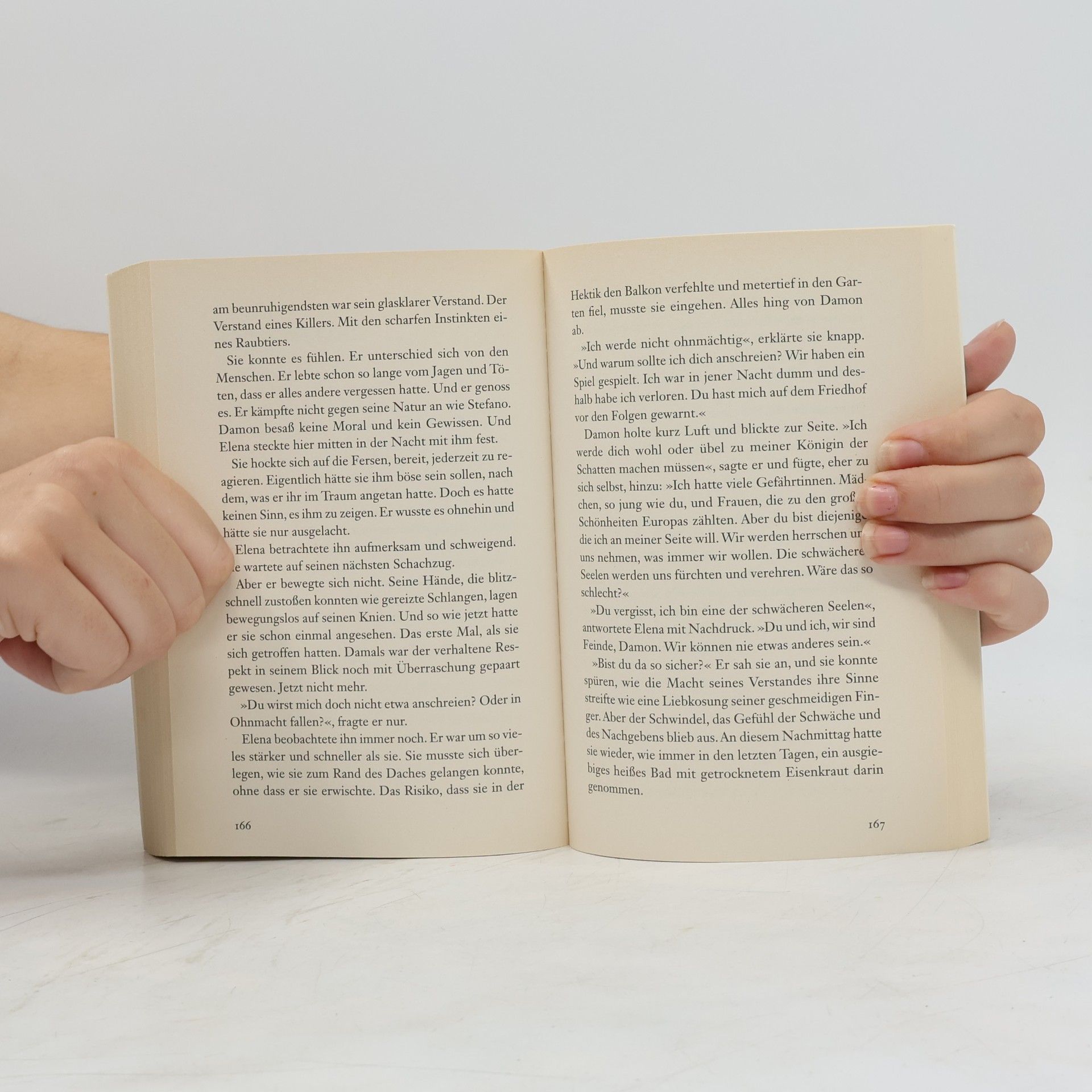 L. J. Smithová Tagebuch eines Vampirs. Bei Dämmerung