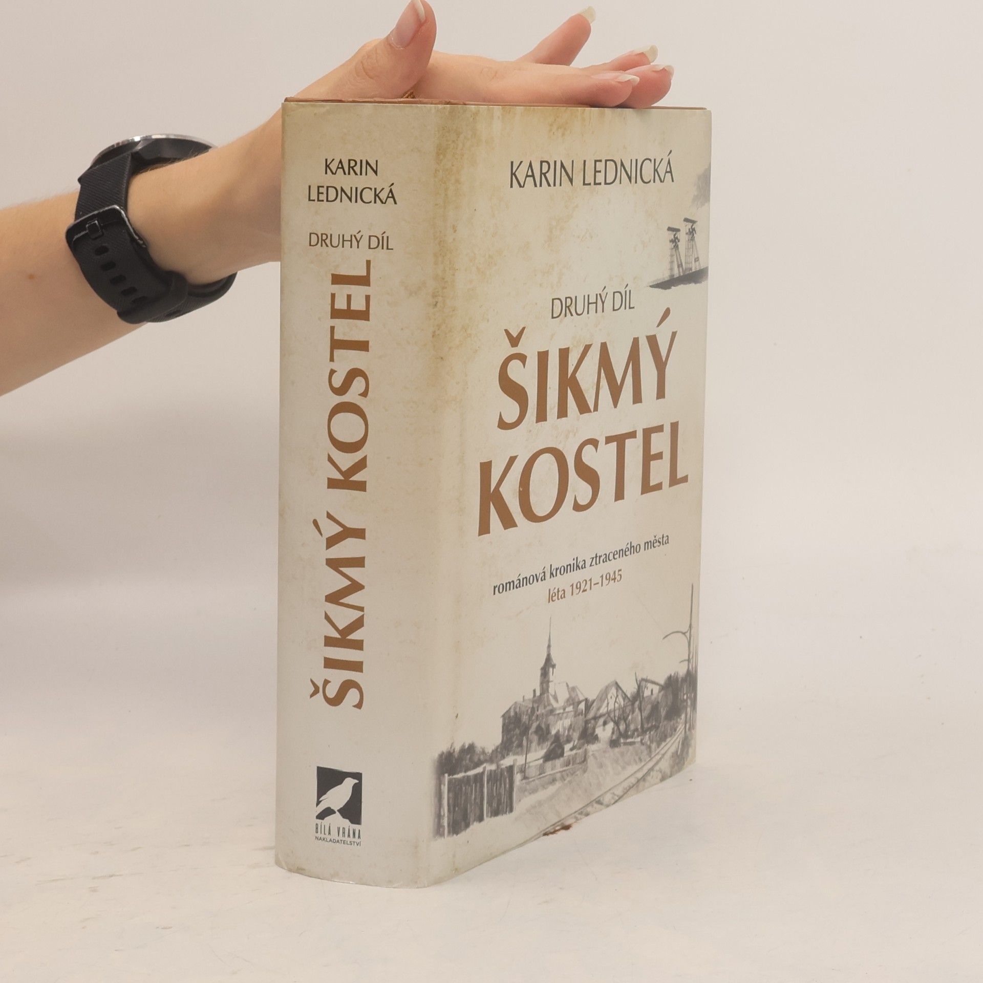 Karin Lednická Šikmý kostel 2
