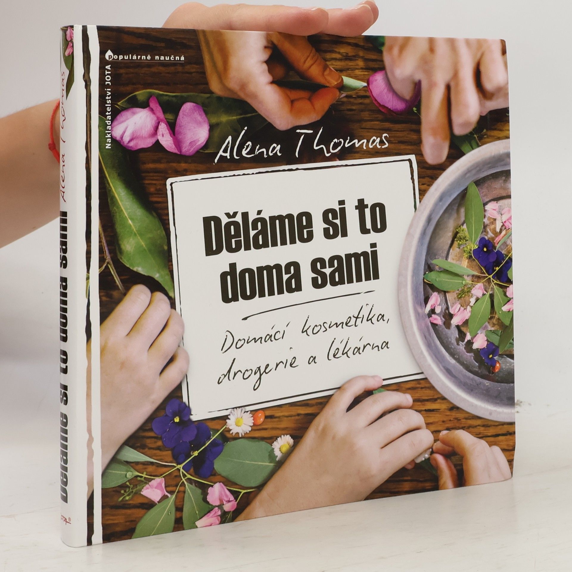 Alena Thomas Děláme si to doma sami