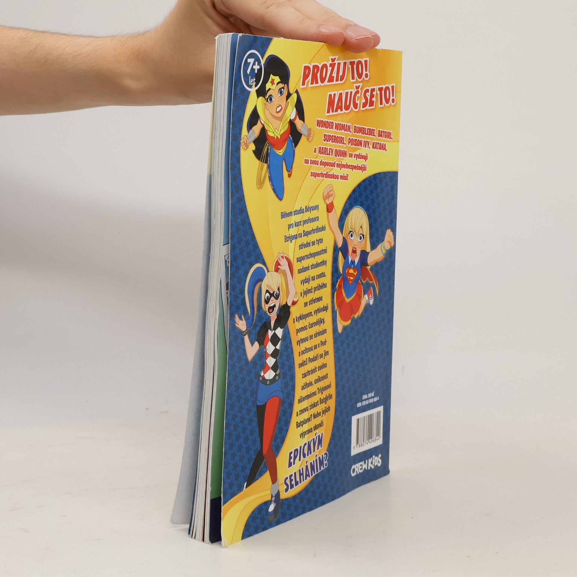 Shea Fontana DC Super-hrdinky. Hity a mýty