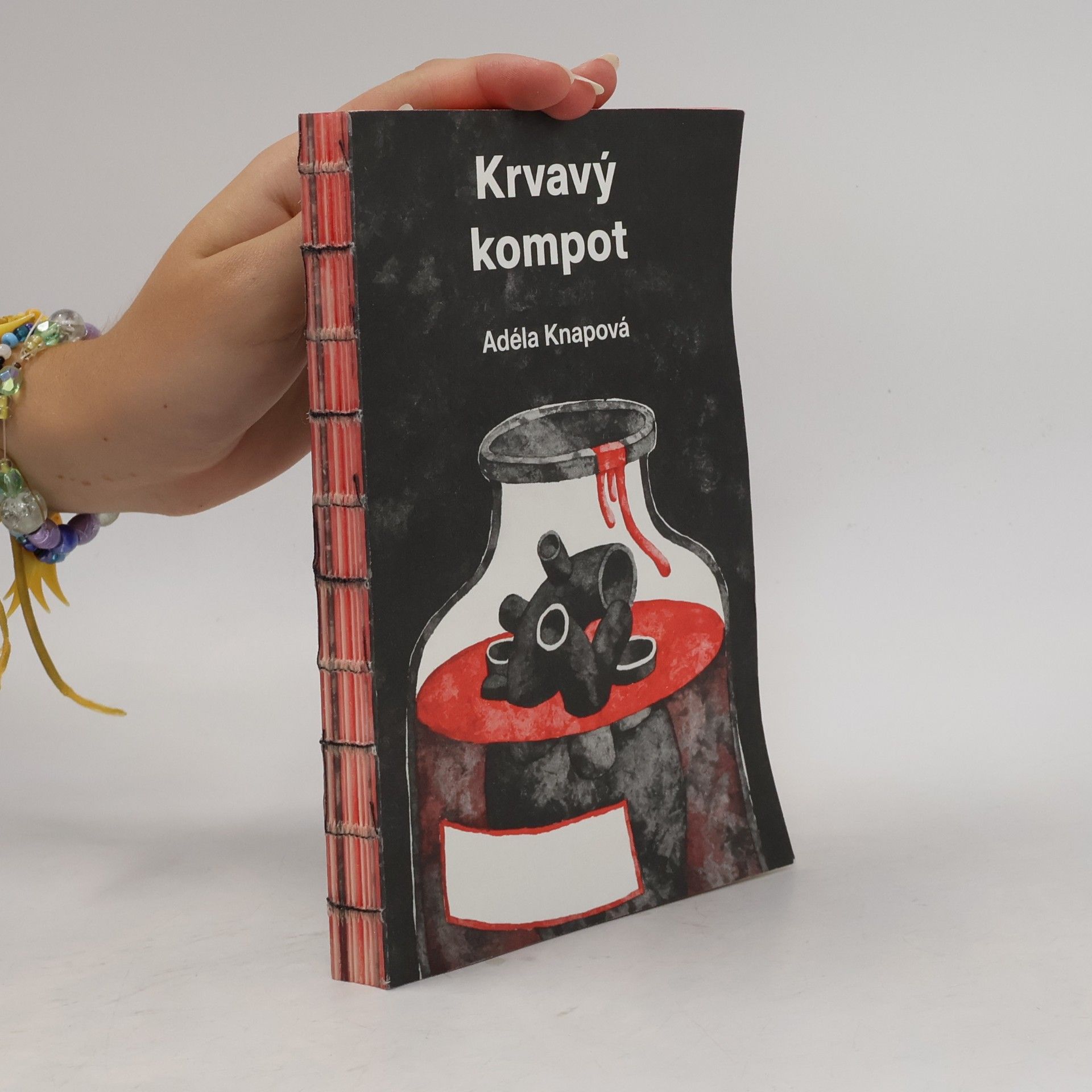 Adéla Knapová Krvavý kompot