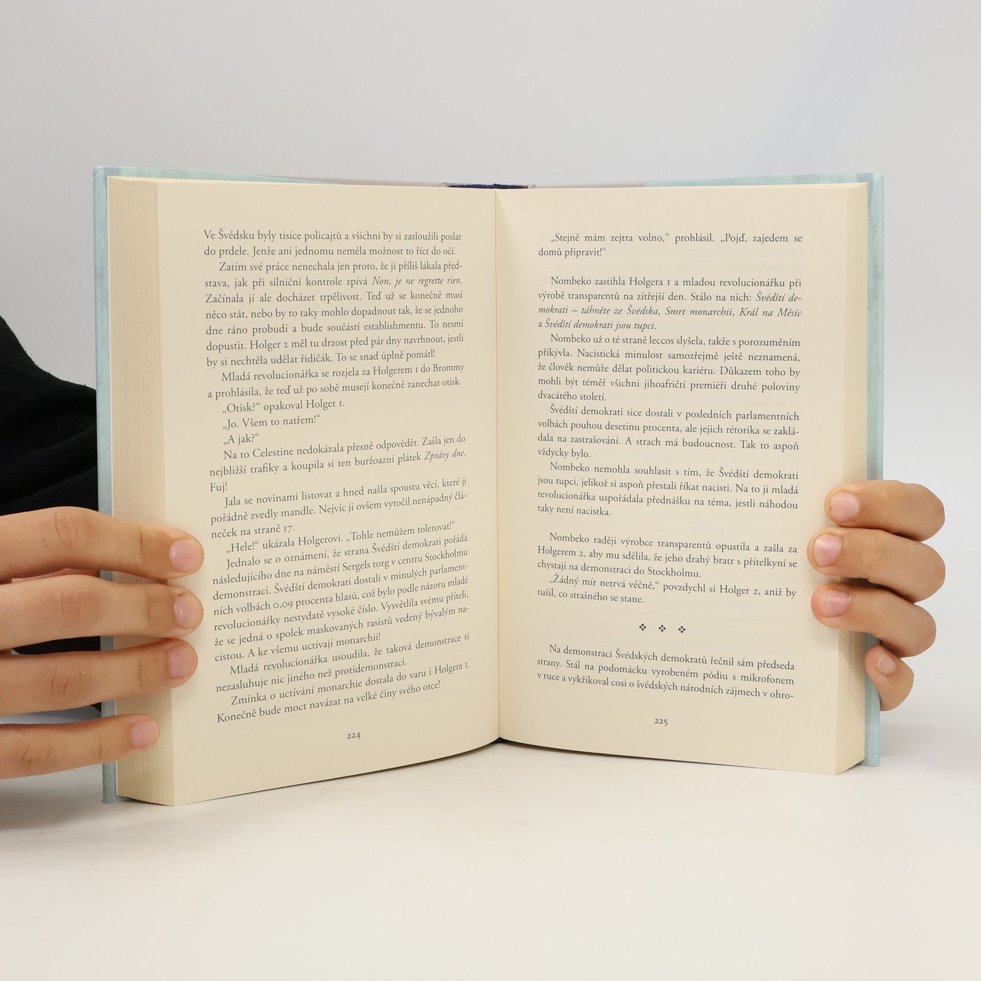 Jonas Jonasson Analfabetka, která uměla počítat