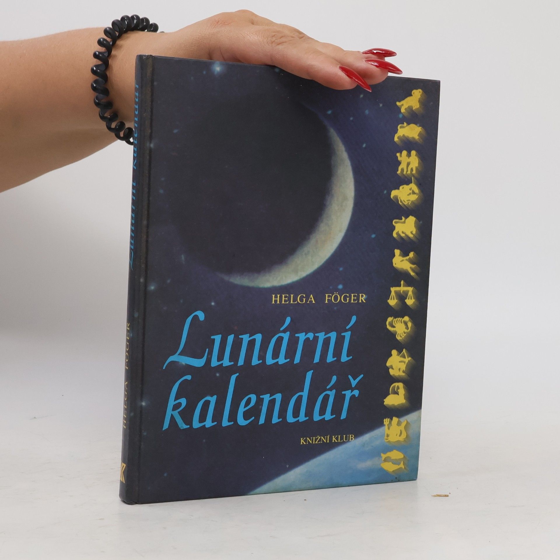 Helga Föger Lunární kalendář