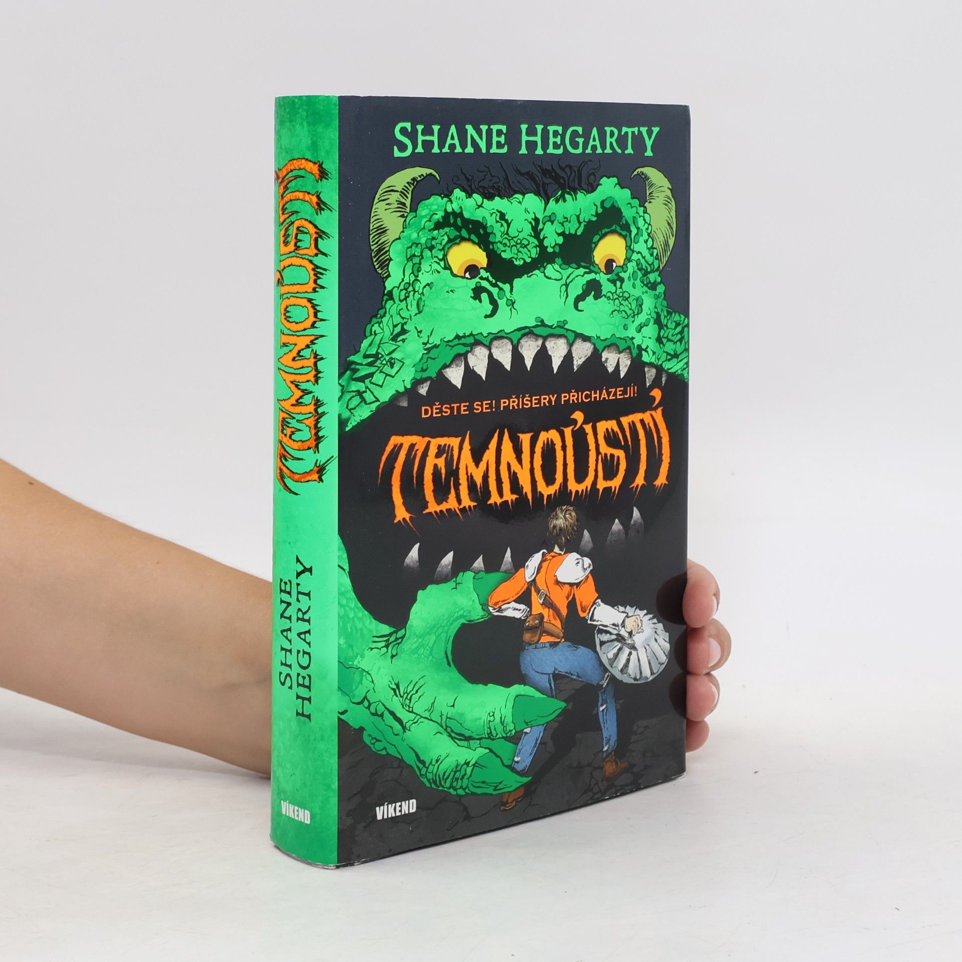 Shane Hegarty Děste se! Příšery přicházejí! Temnoústí
