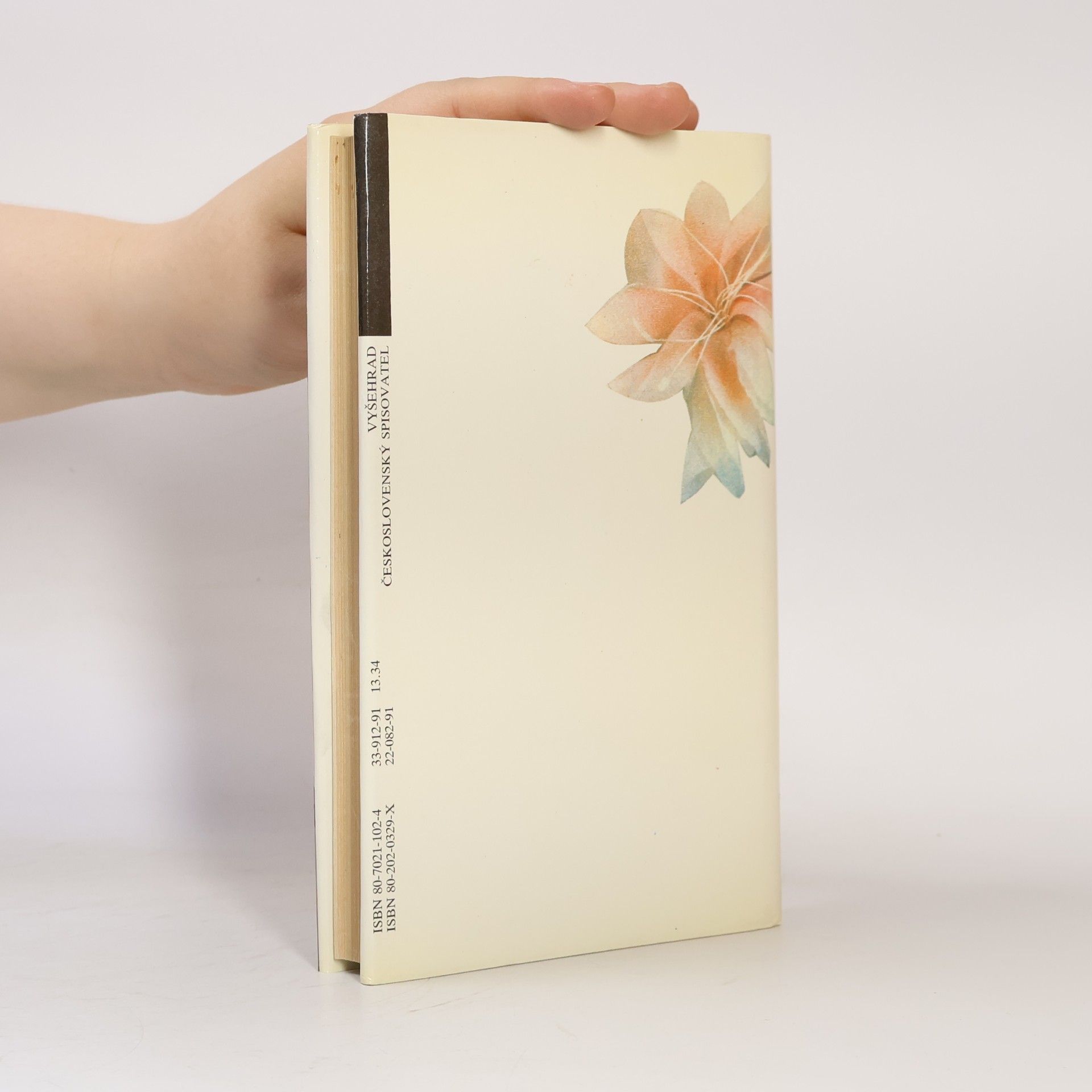 Daphne Du Maurier Mrtvá a živá