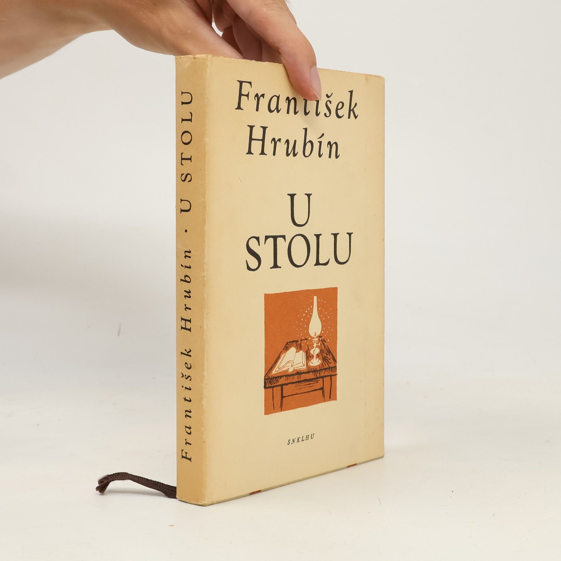 František Hrubín U stolu