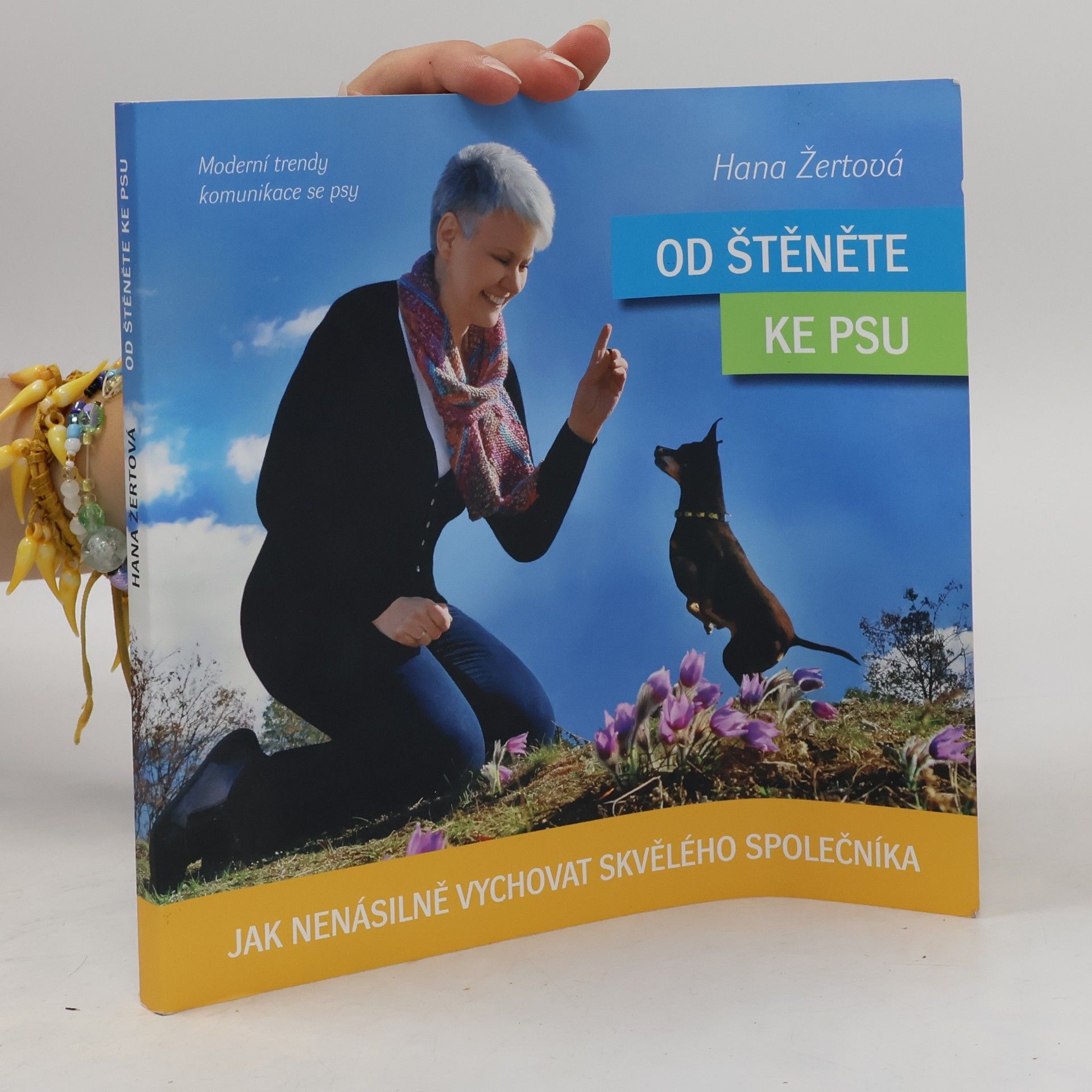 Hana Žertová Od štěněte ke psu