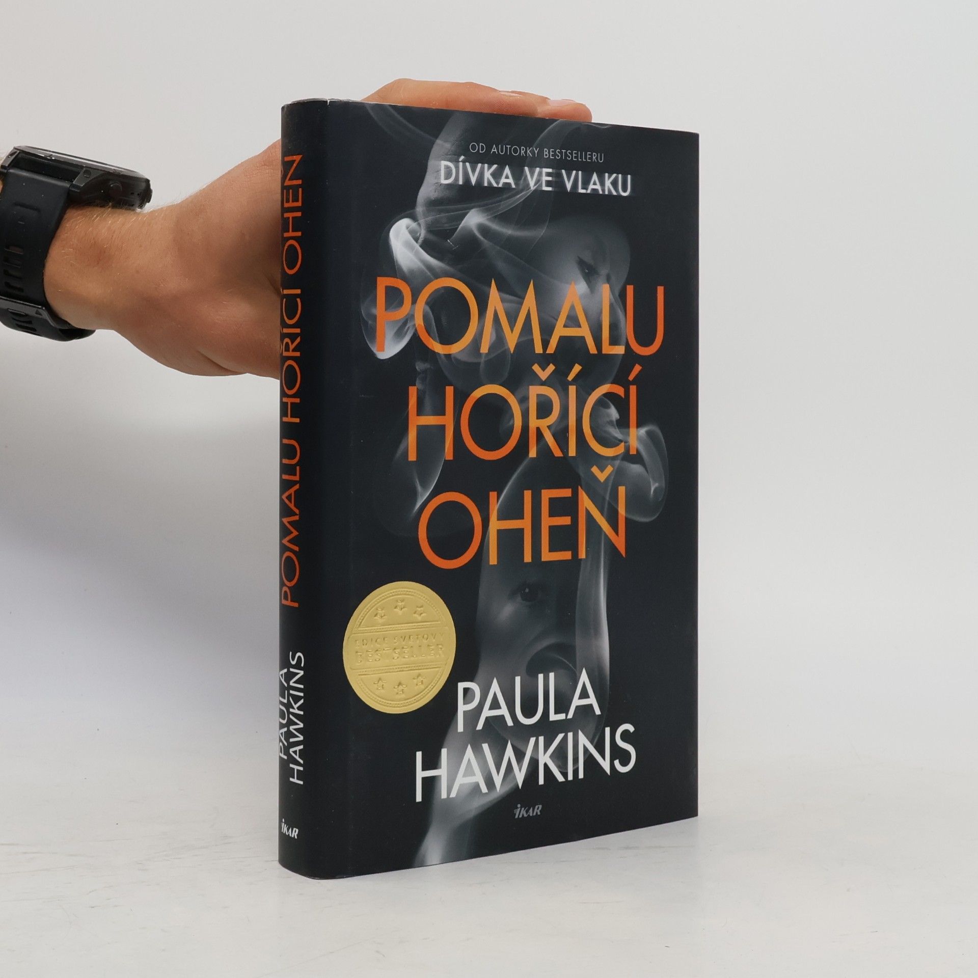 Paula Hawkinsová Pomalu hořící oheň