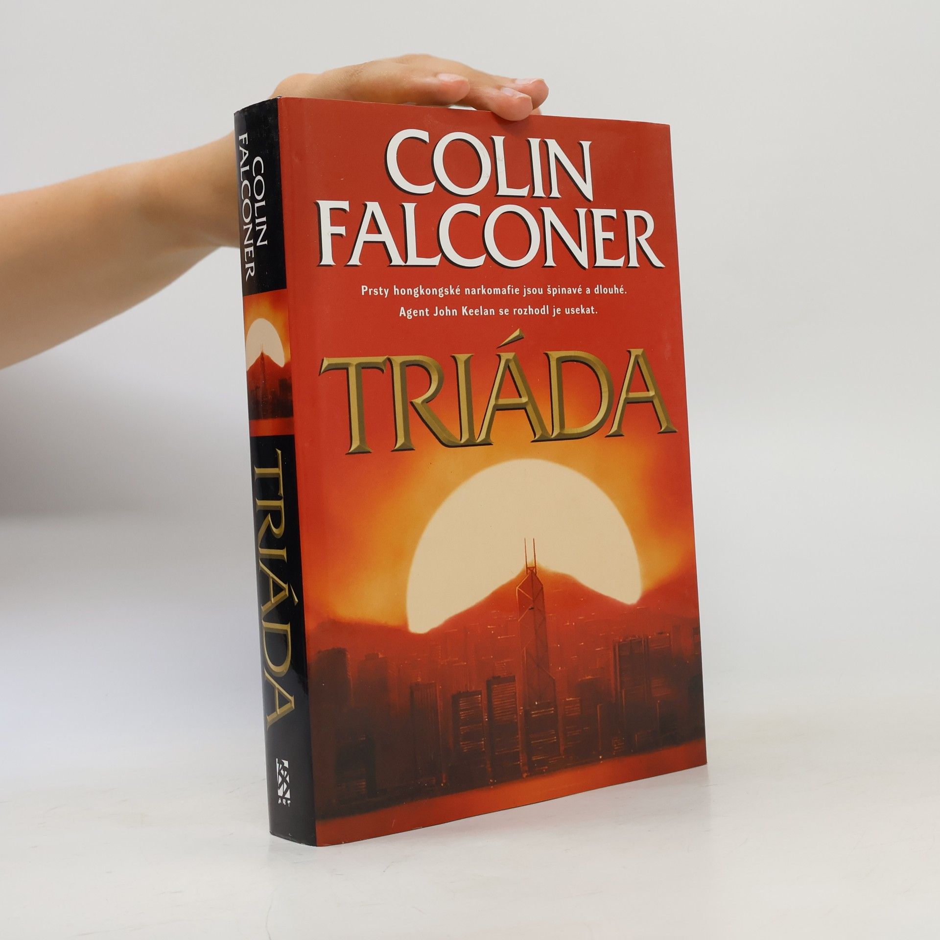 Colin Falconer Triáda