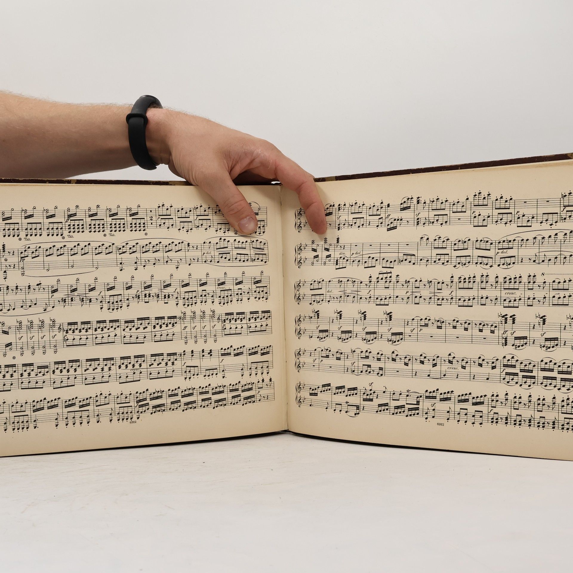 Hugo Ulrich Symphonien von L. van Beethoven für pianoforte zu 4 handen Bearbeitet